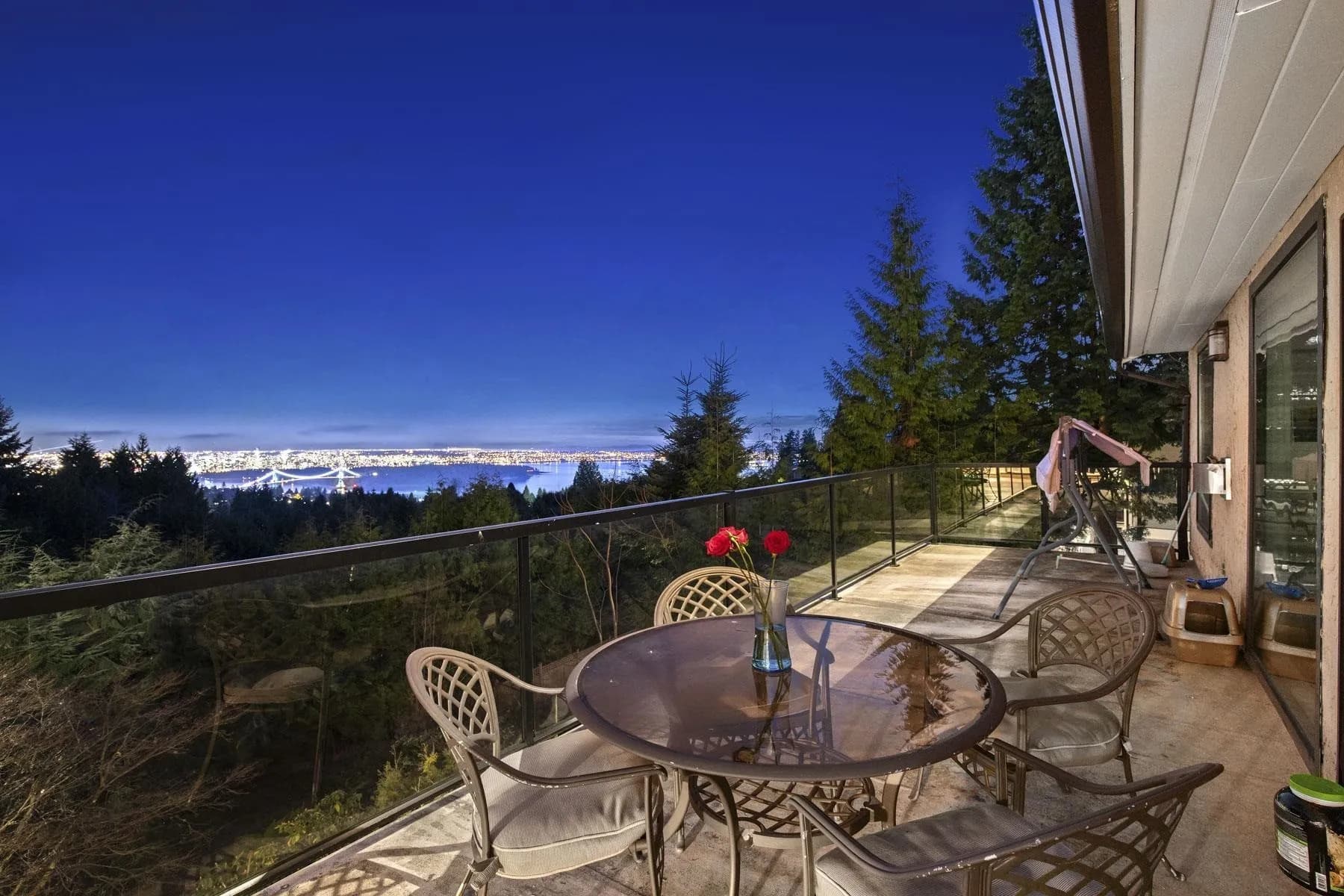1375 Burnside Road, West Vancouver, BC V7S 2P6 — image 2