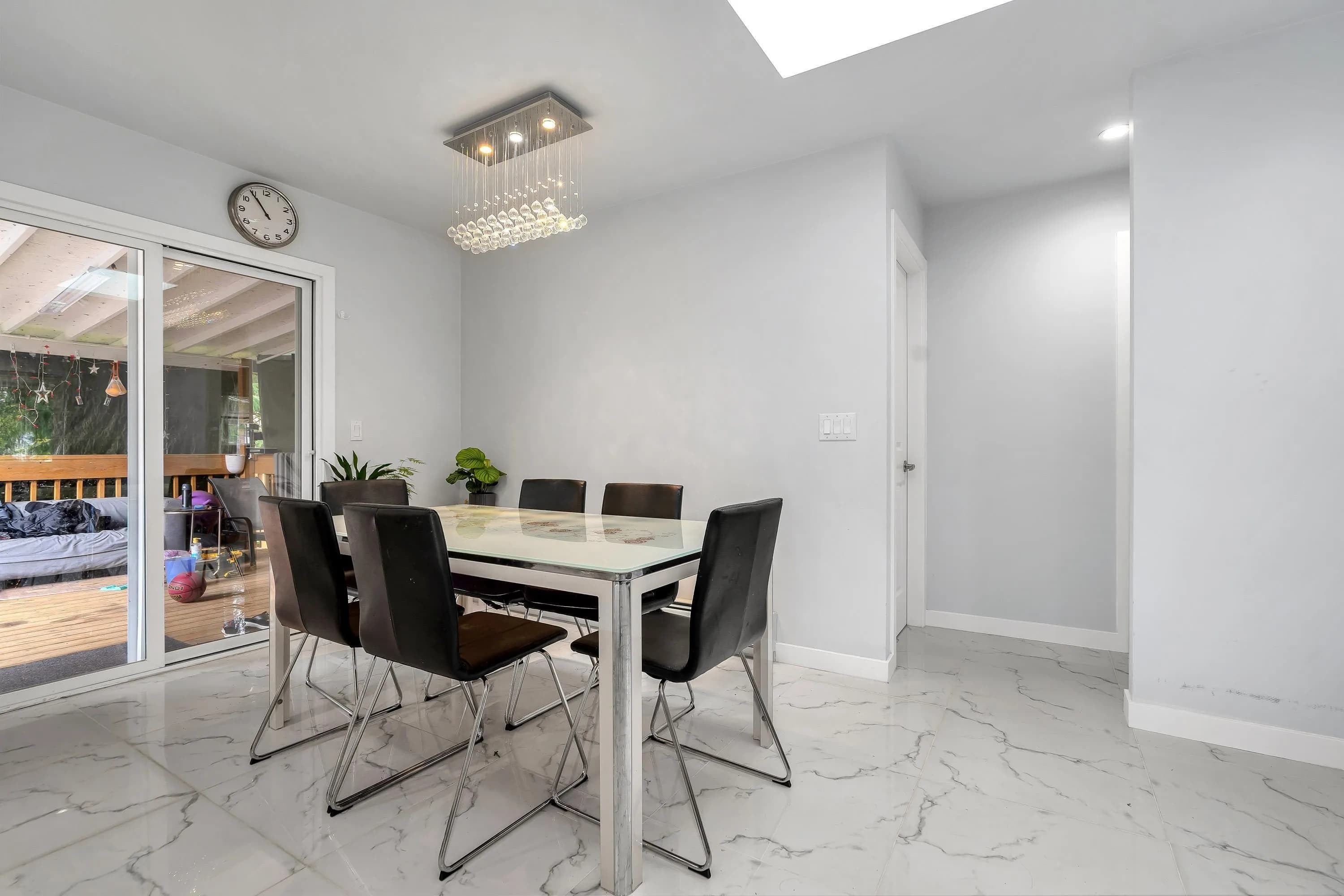 10865 152 Street, Surrey, BC V3R 4H3 — image 4