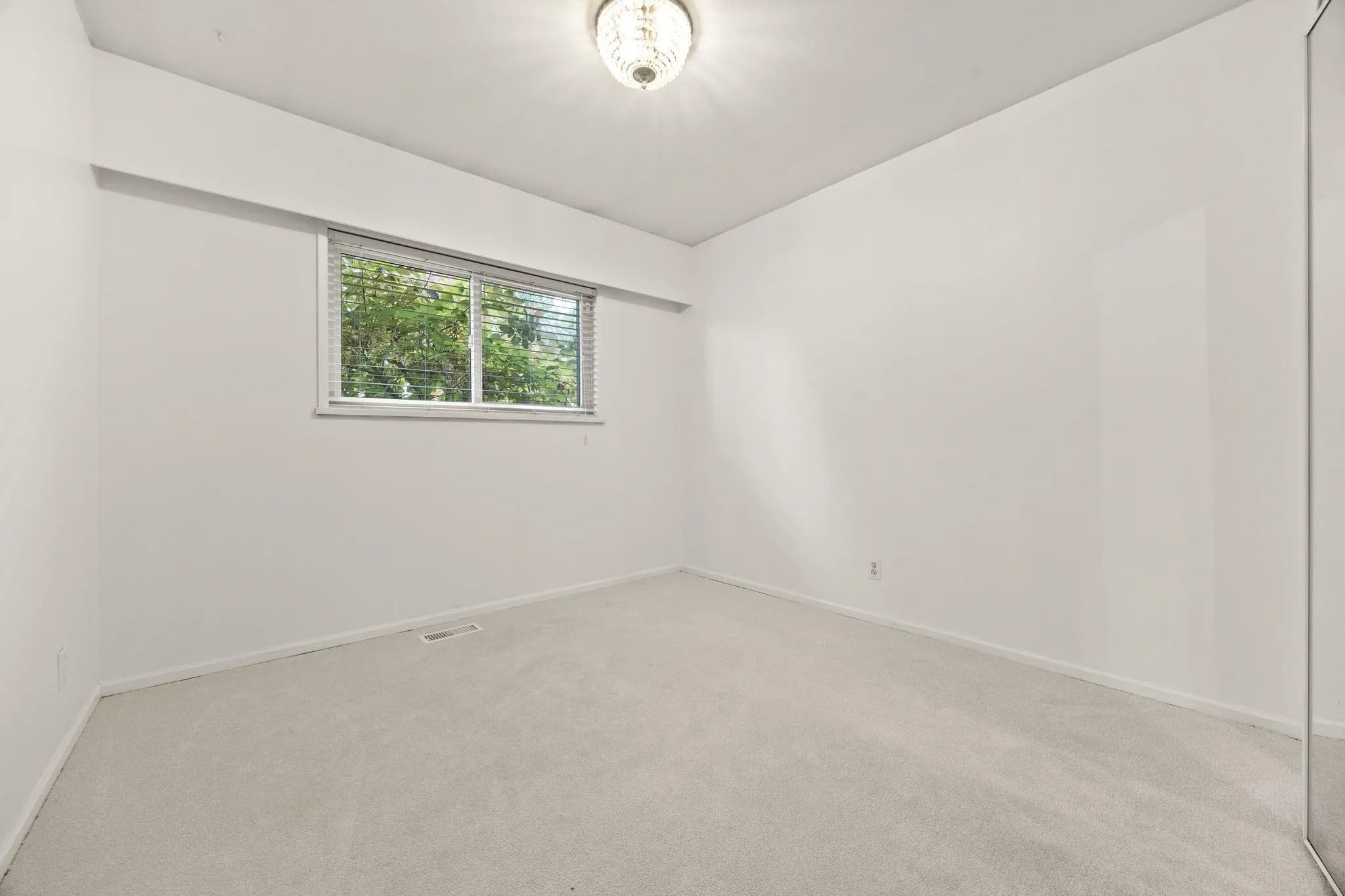 1350 Berkley Road, North Vancouver, BC V7G 0B2 — image 15
