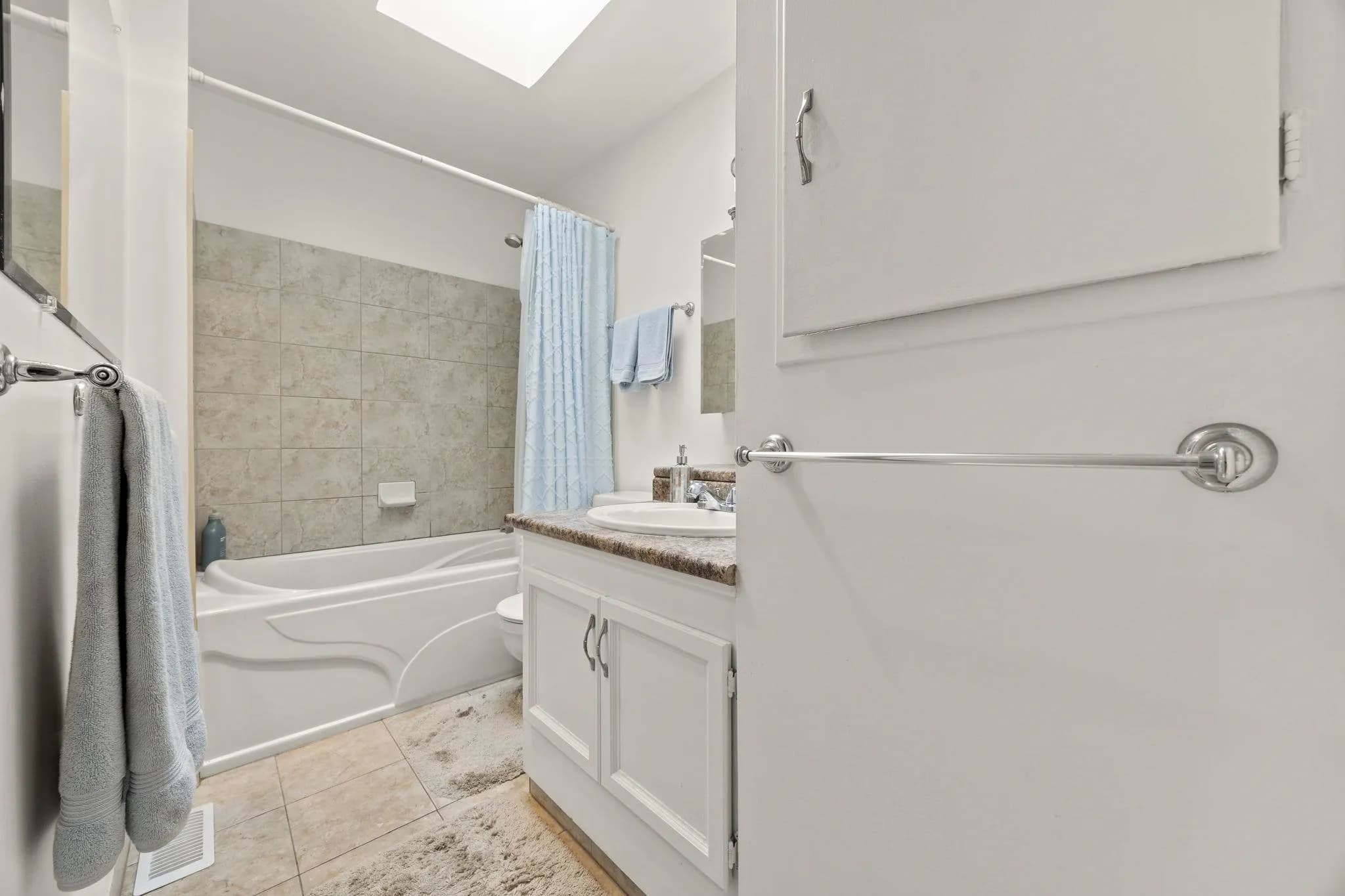 1350 Berkley Road, North Vancouver, BC V7G 0B2 — image 12