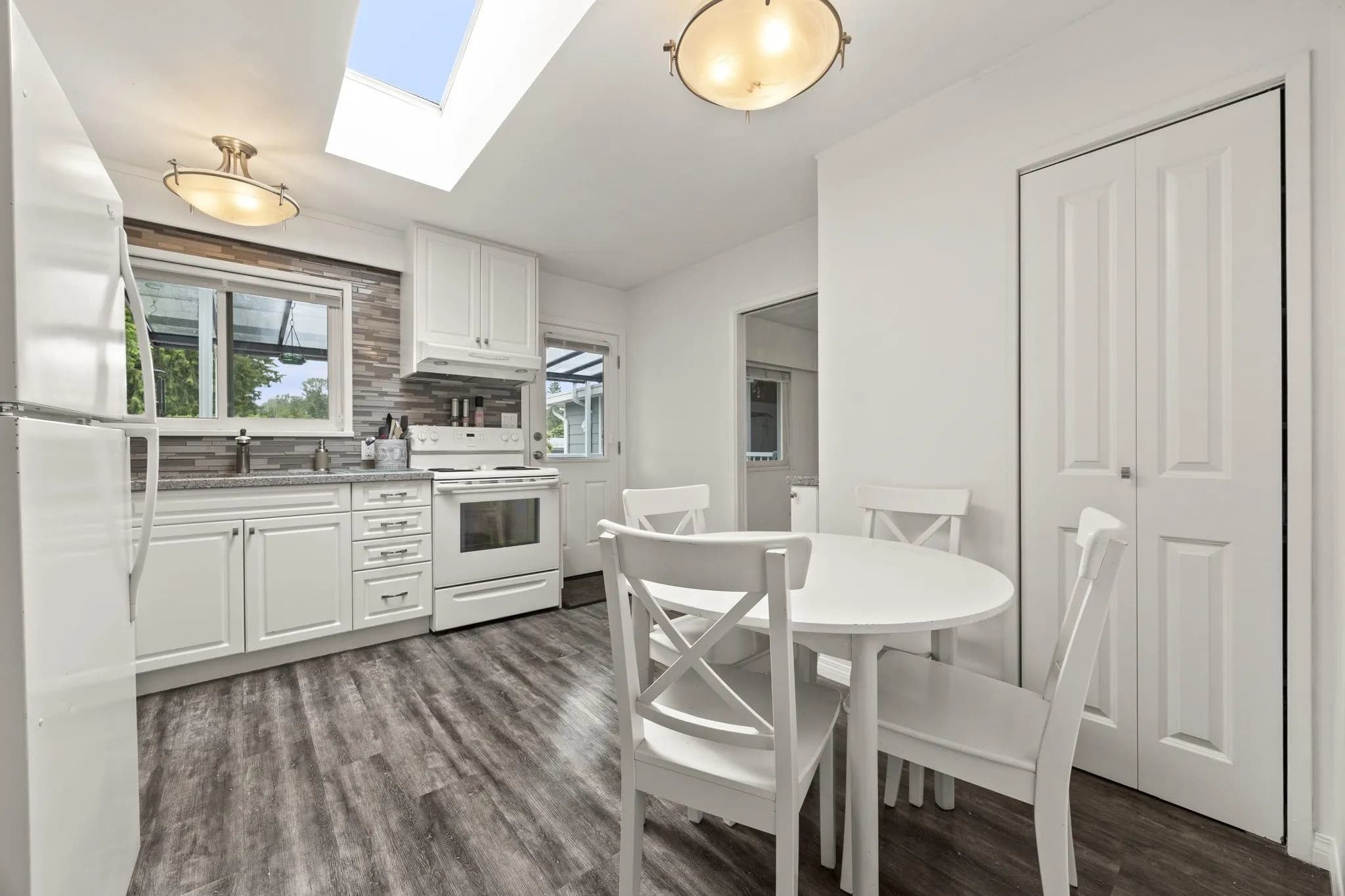 1350 Berkley Road, North Vancouver, BC V7G 0B2 — image 8