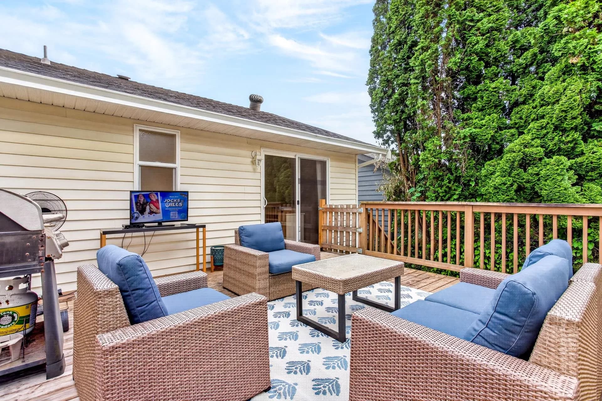 22525 Brickwood Close, Maple Ridge, BC V2X 9J5 — image 37