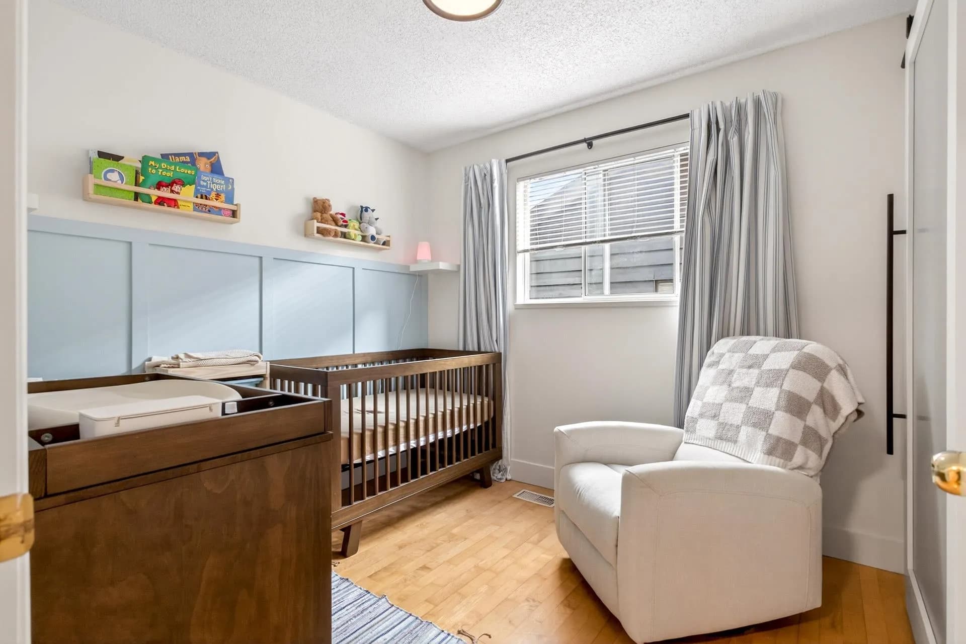 22525 Brickwood Close, Maple Ridge, BC V2X 9J5 — image 32