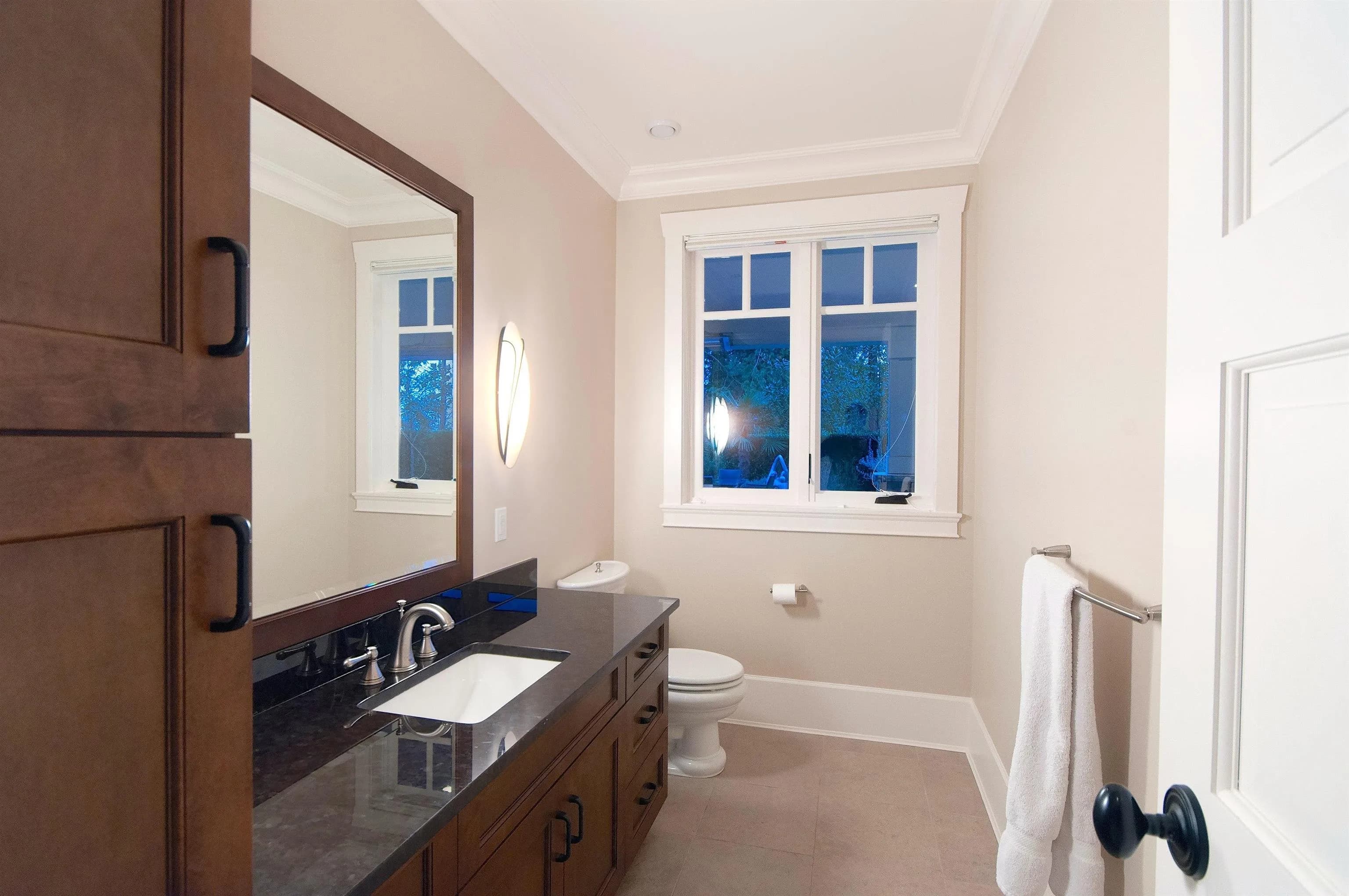 460 Westholme Road, West Vancouver, BC V7V 2N1 — image 32