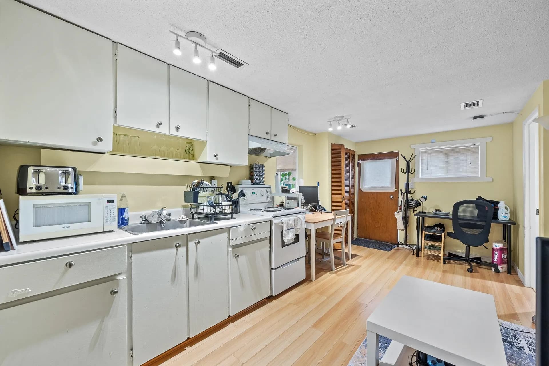 3579 W 18th Avenue, Vancouver, BC V6S 1A9 — image 25