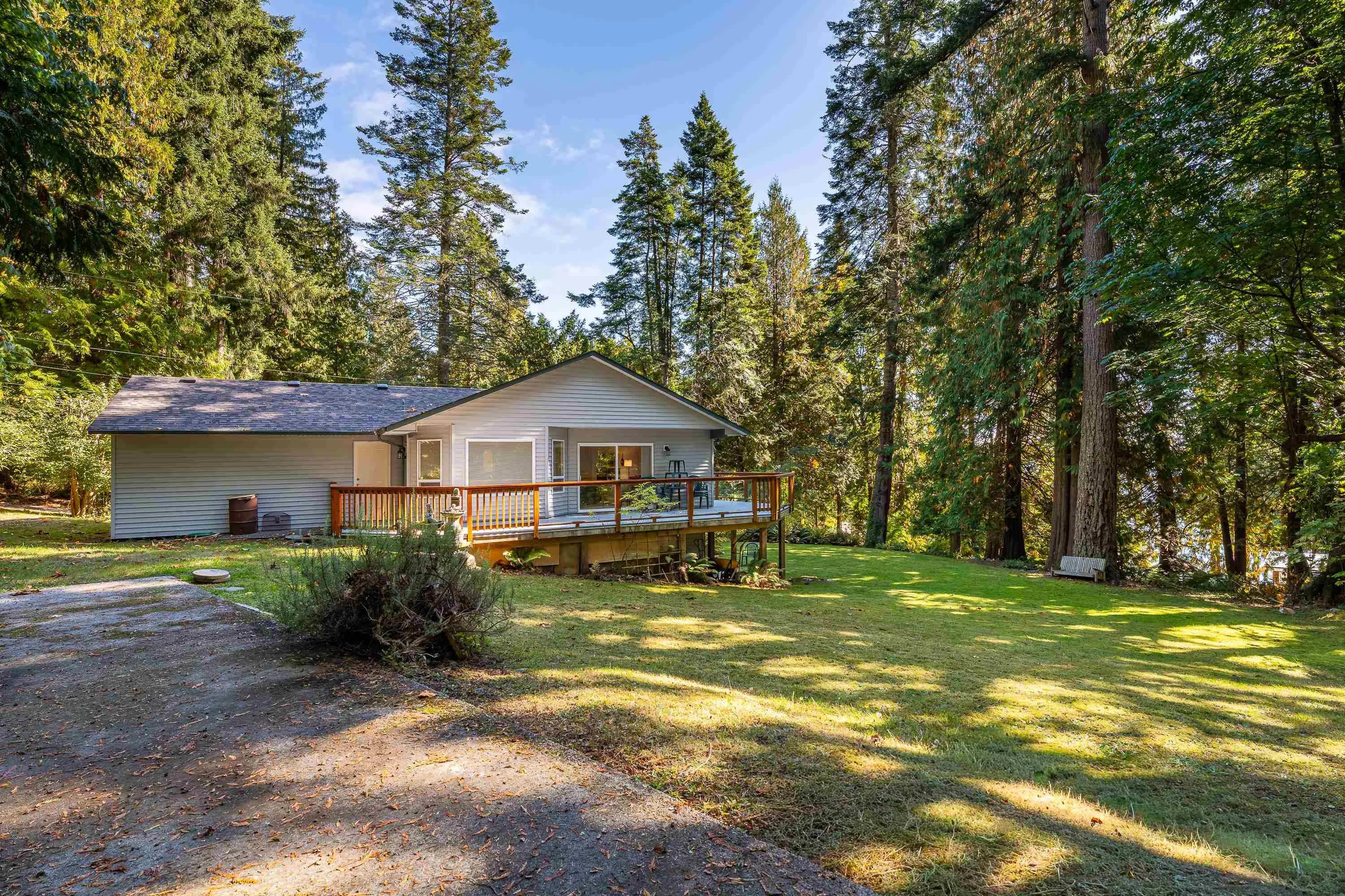 75 Larson Road, Gibsons, BC V0N 1V3 — image 33