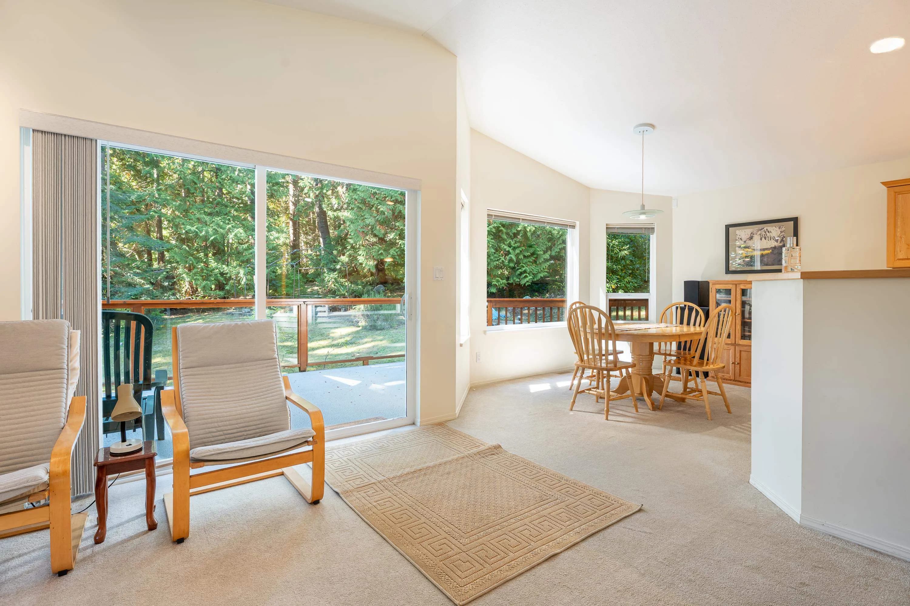75 Larson Road, Gibsons, BC V0N 1V3 — image 8