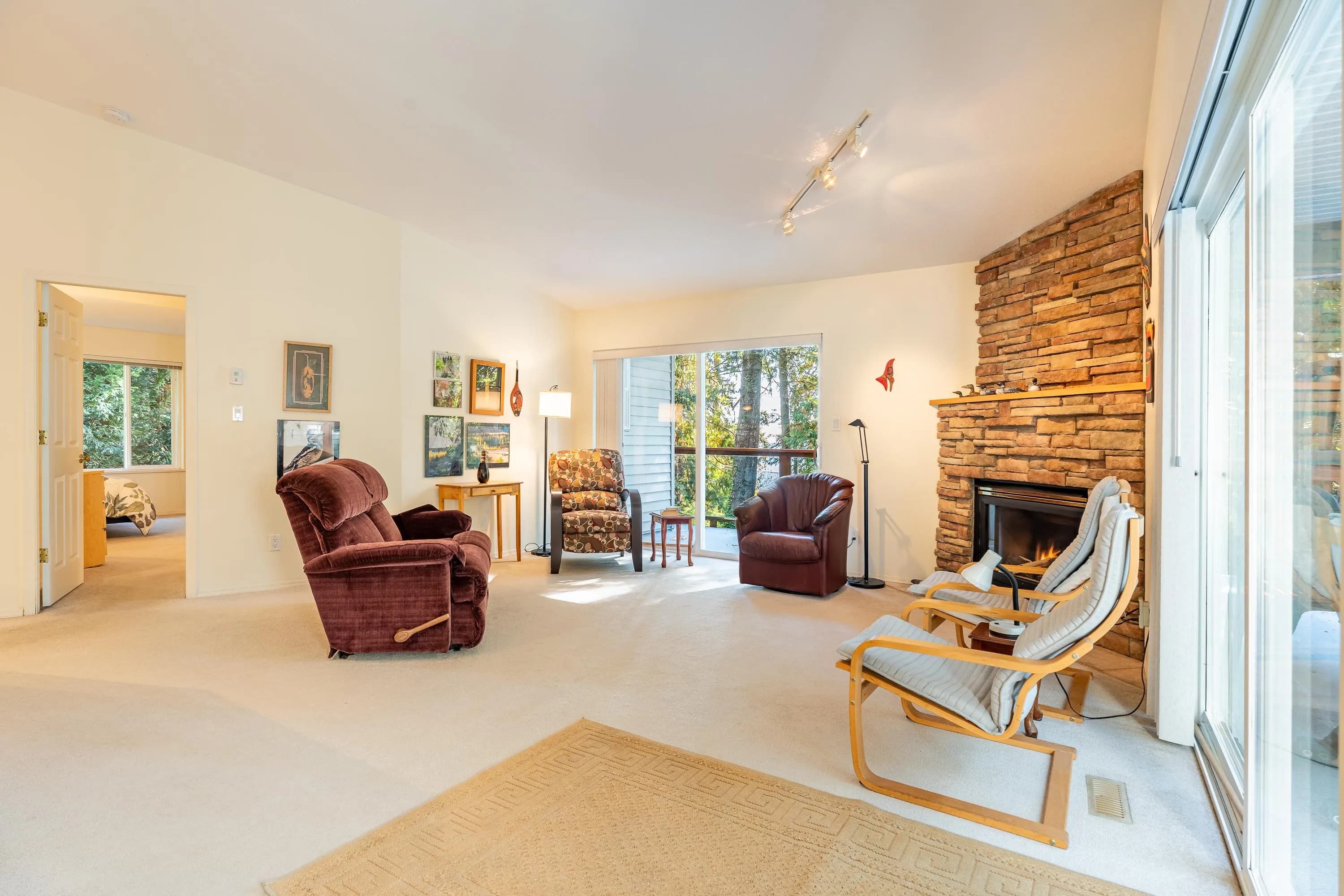 75 Larson Road, Gibsons, BC V0N 1V3 — image 5