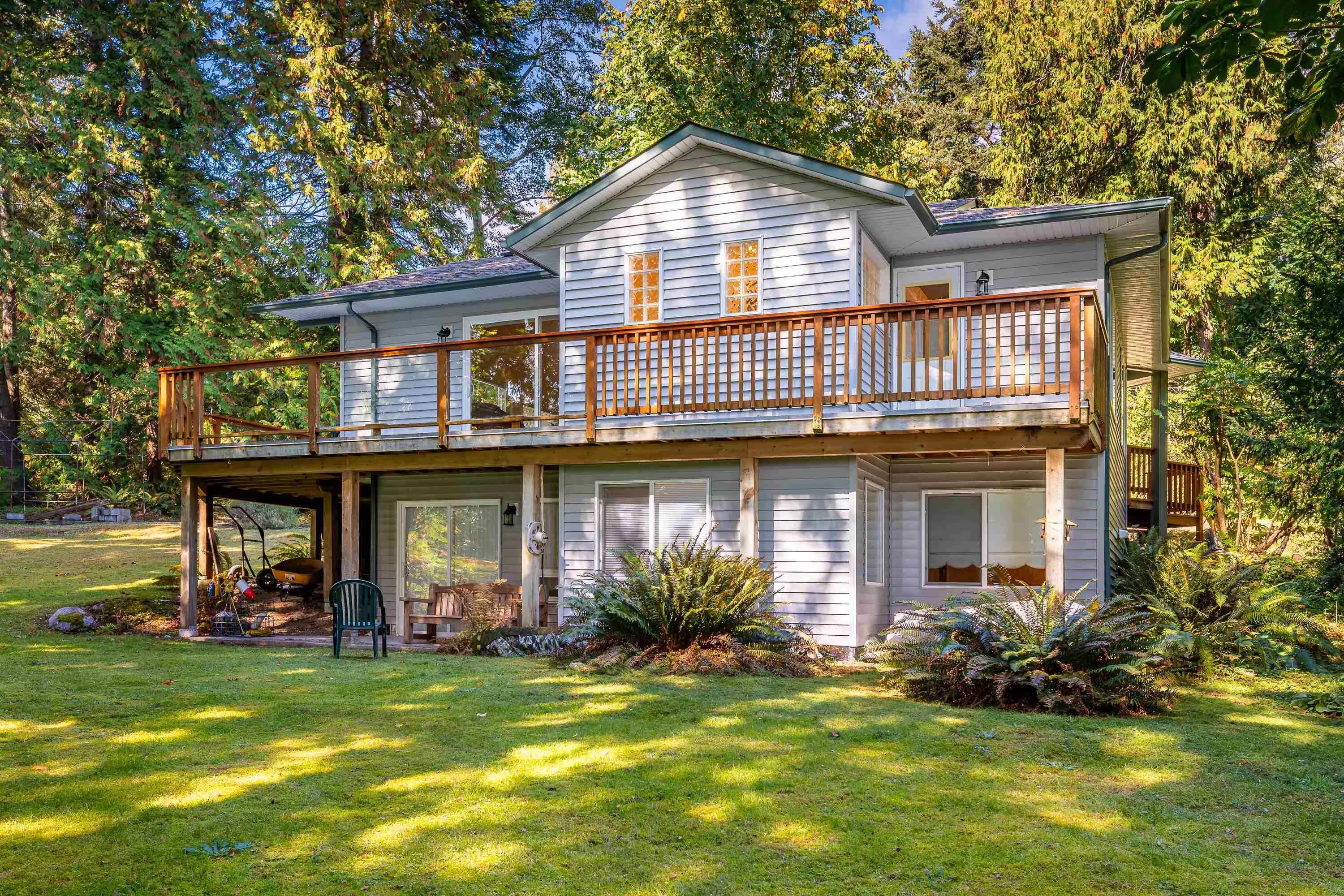 75 Larson Road, Gibsons, BC V0N 1V3 — image 30