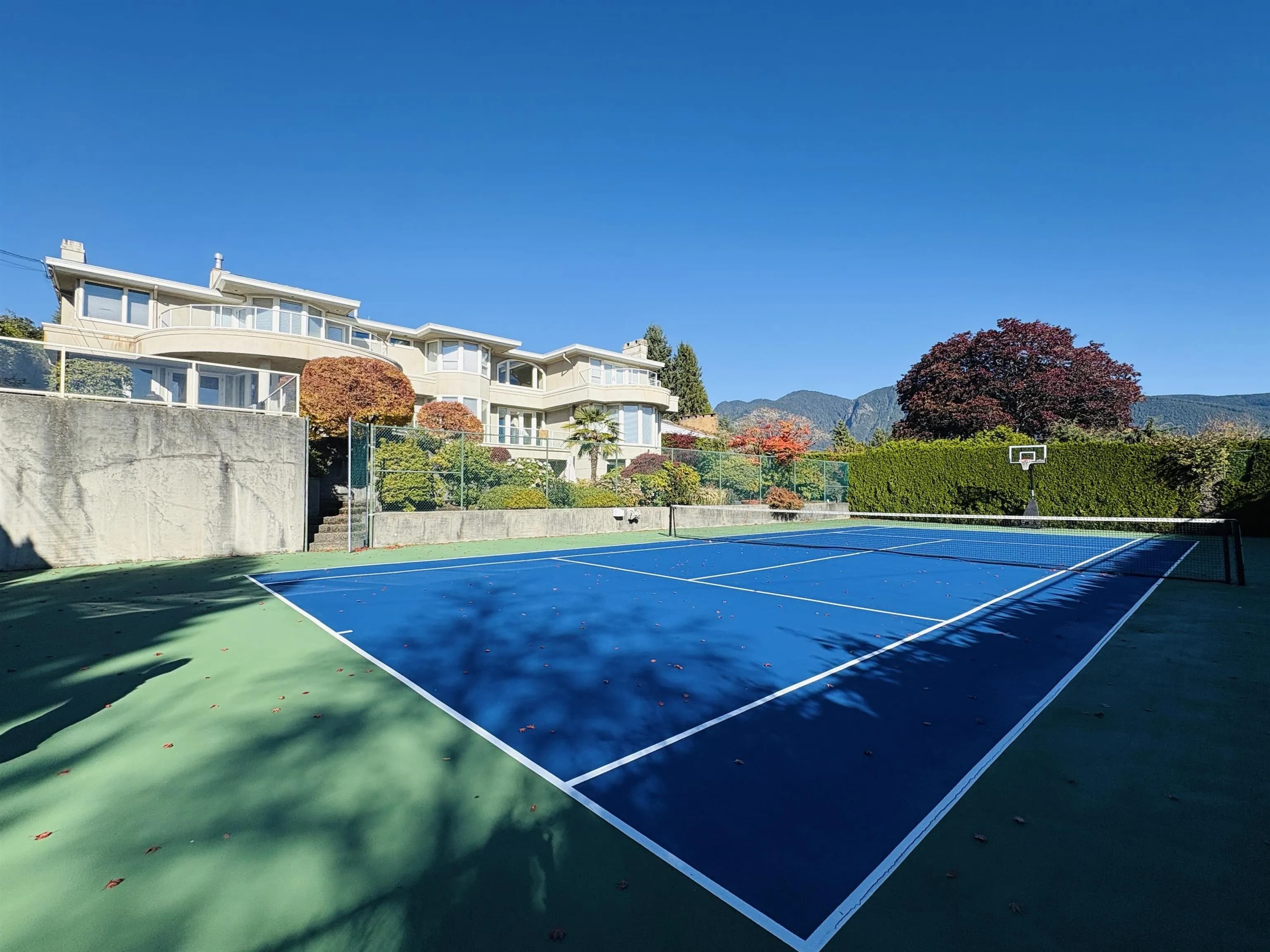 620 Knockmaroon Road, West Vancouver, BC V7S 1R6 — image 2