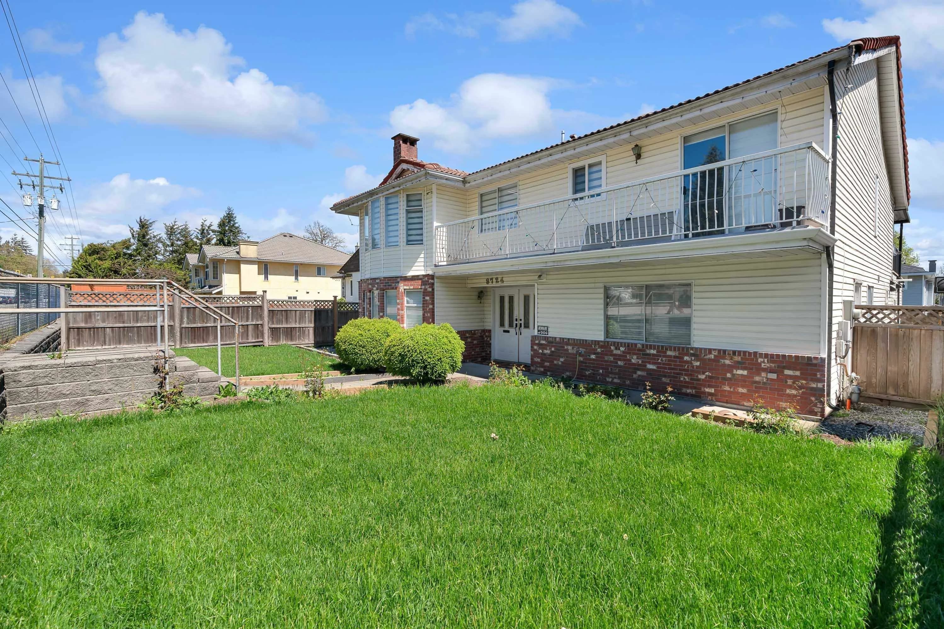 8724 128 Street, Surrey, BC V3W 4G6 — image 1