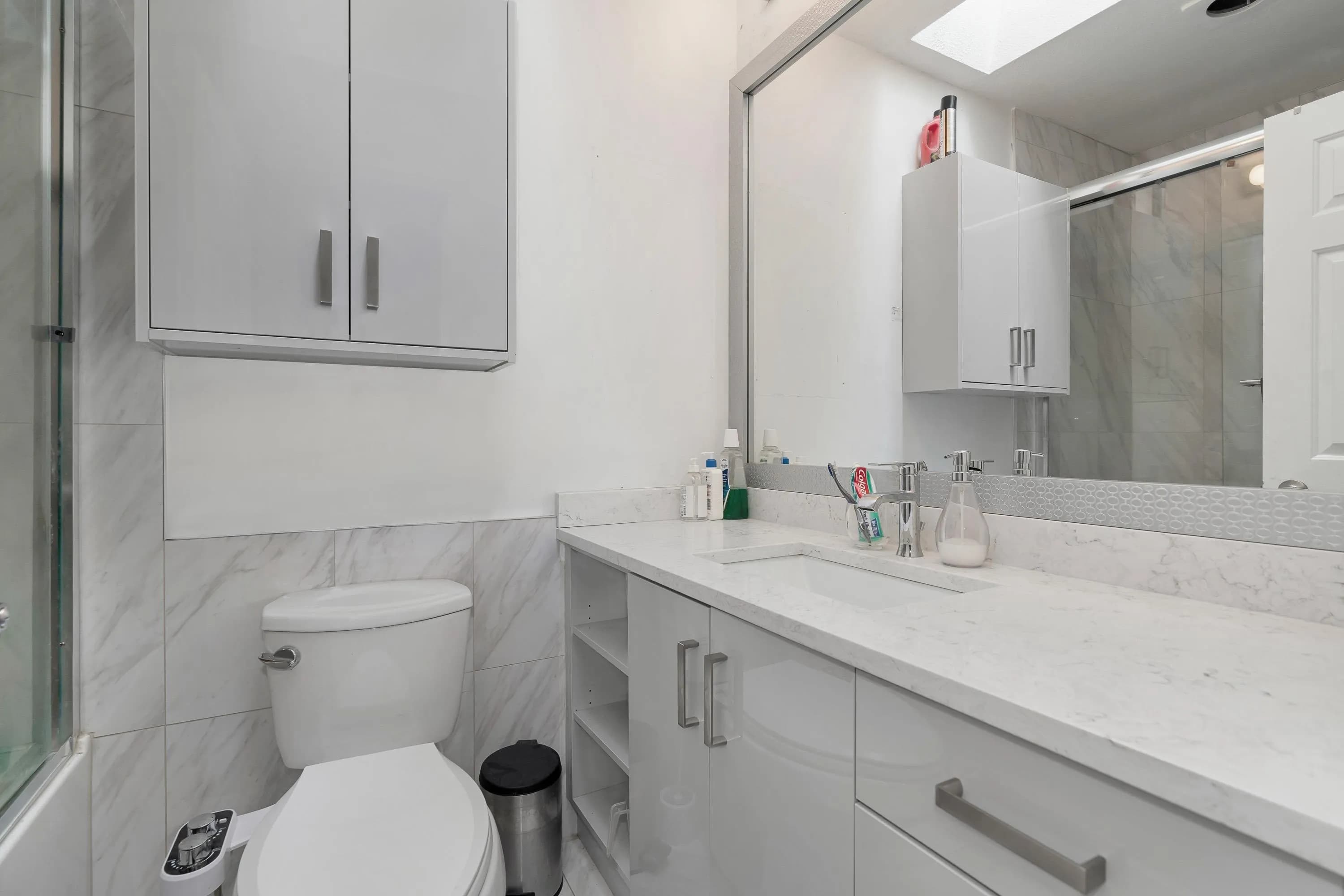 8724 128 Street, Surrey, BC V3W 4G6 — image 10