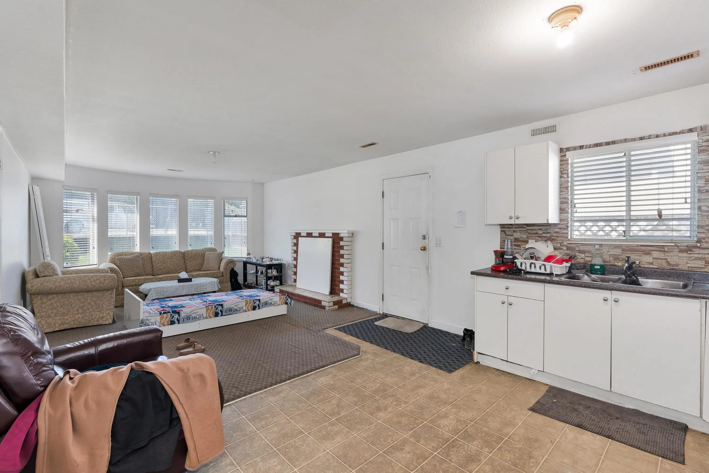 8724 128 Street, Surrey, BC V3W 4G6 — image 12