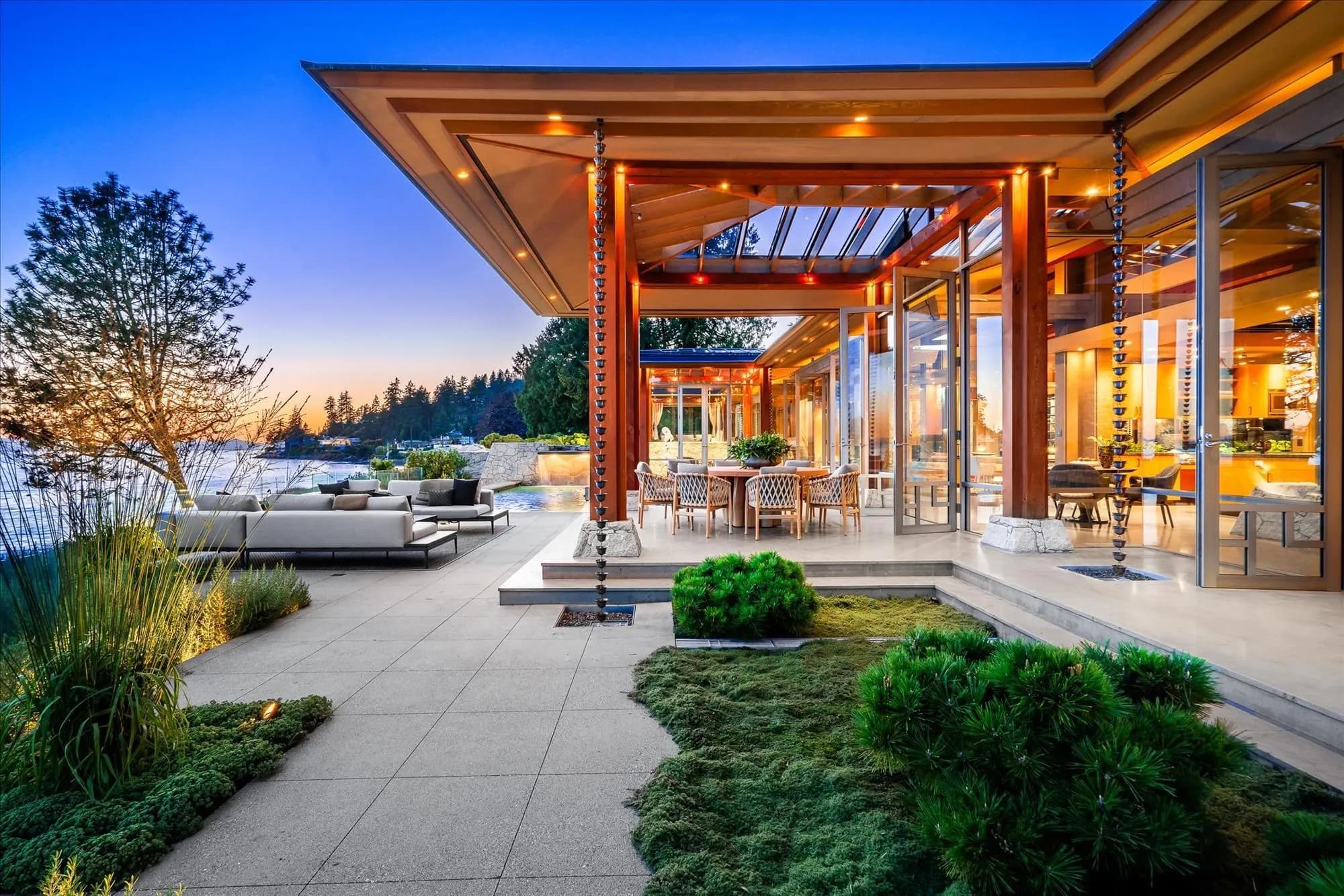 3330 Radcliffe Avenue, West Vancouver, BC V7V 1G6 — image 8