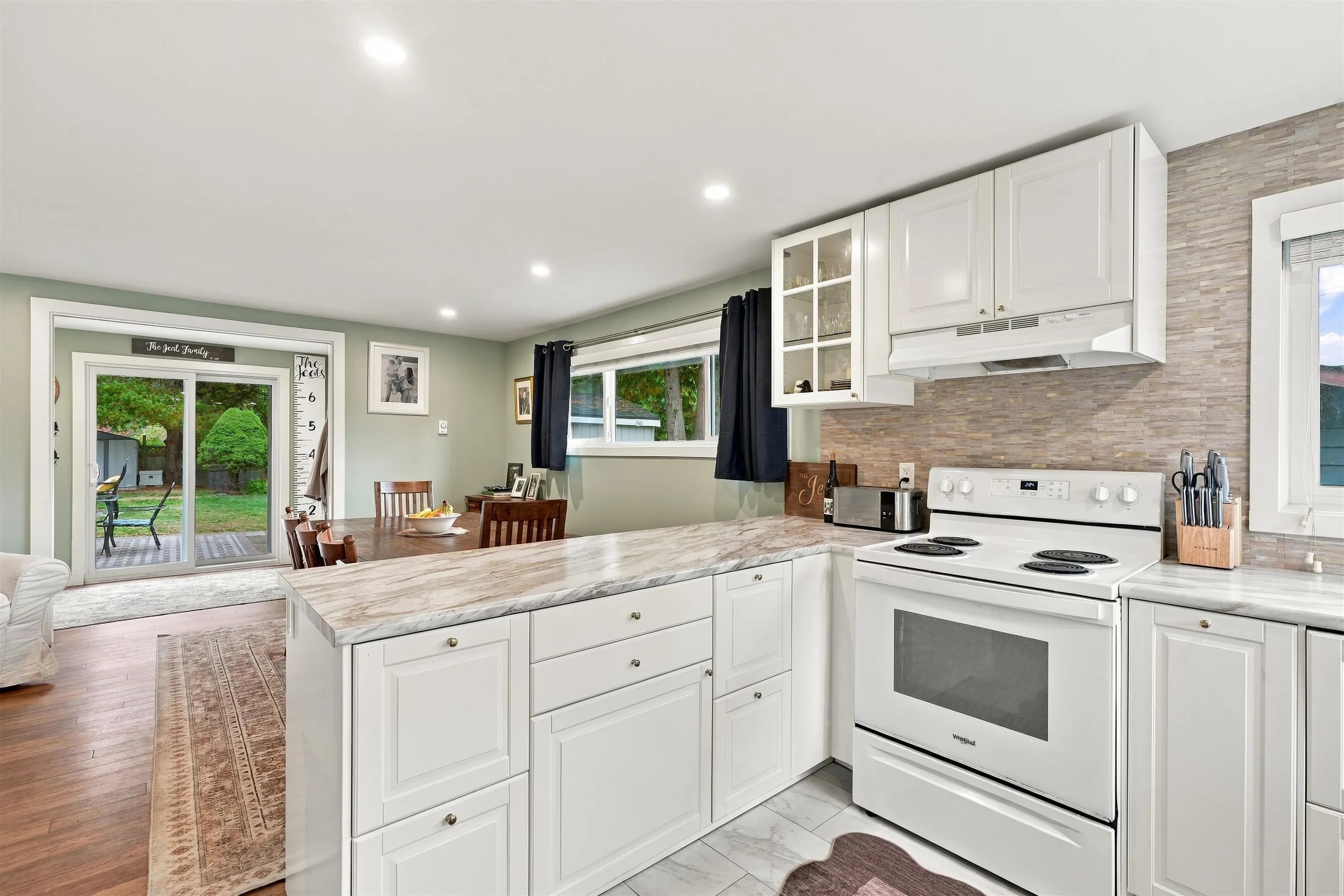 5734 Pebble Crescent, Sechelt, BC V0N 3A0 — image 16