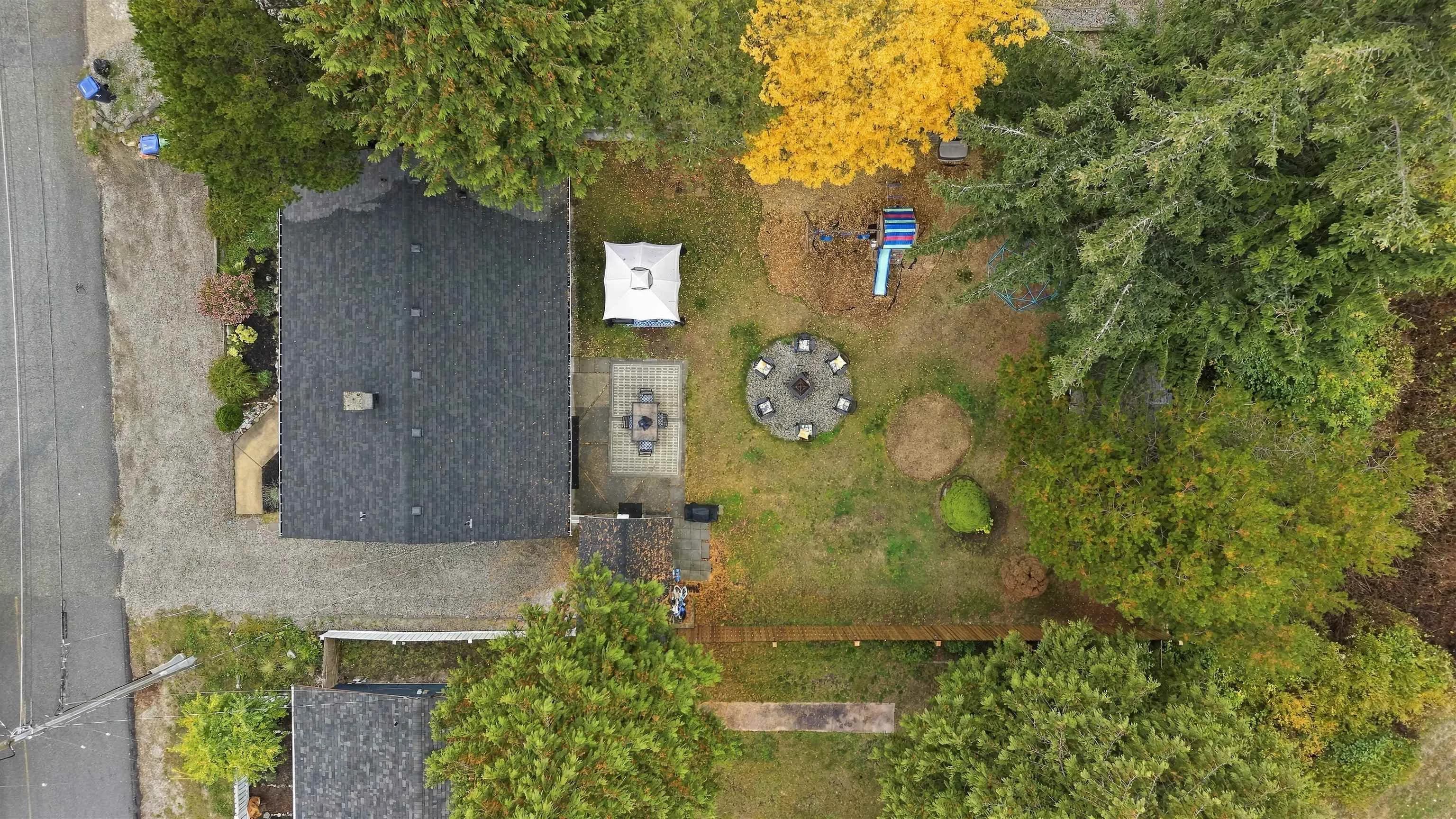 5734 Pebble Crescent, Sechelt, BC V0N 3A0 — image 38