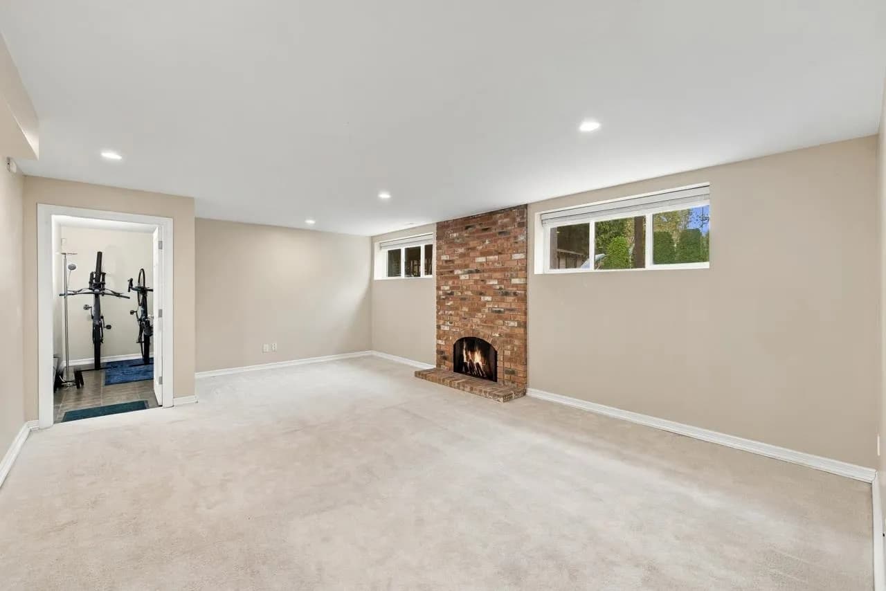 5788 Crown Street, Vancouver, BC V6N 2B7 — image 31