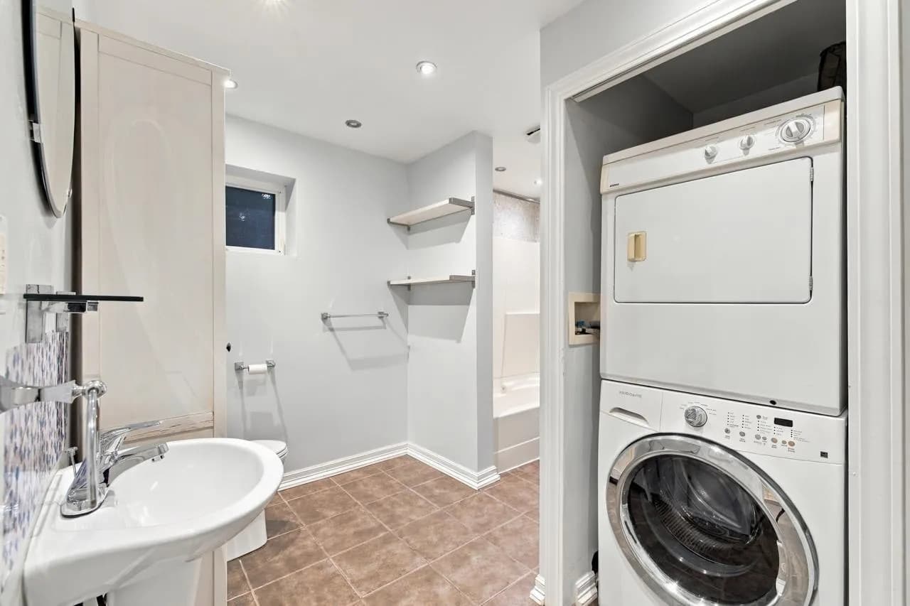 5788 Crown Street, Vancouver, BC V6N 2B7 — image 37