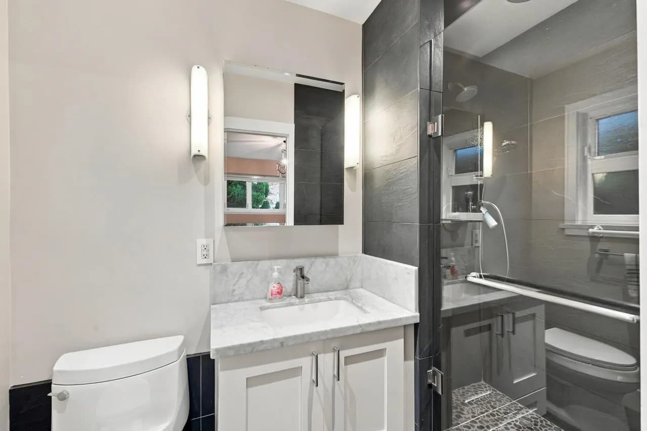 5788 Crown Street, Vancouver, BC V6N 2B7 — image 25