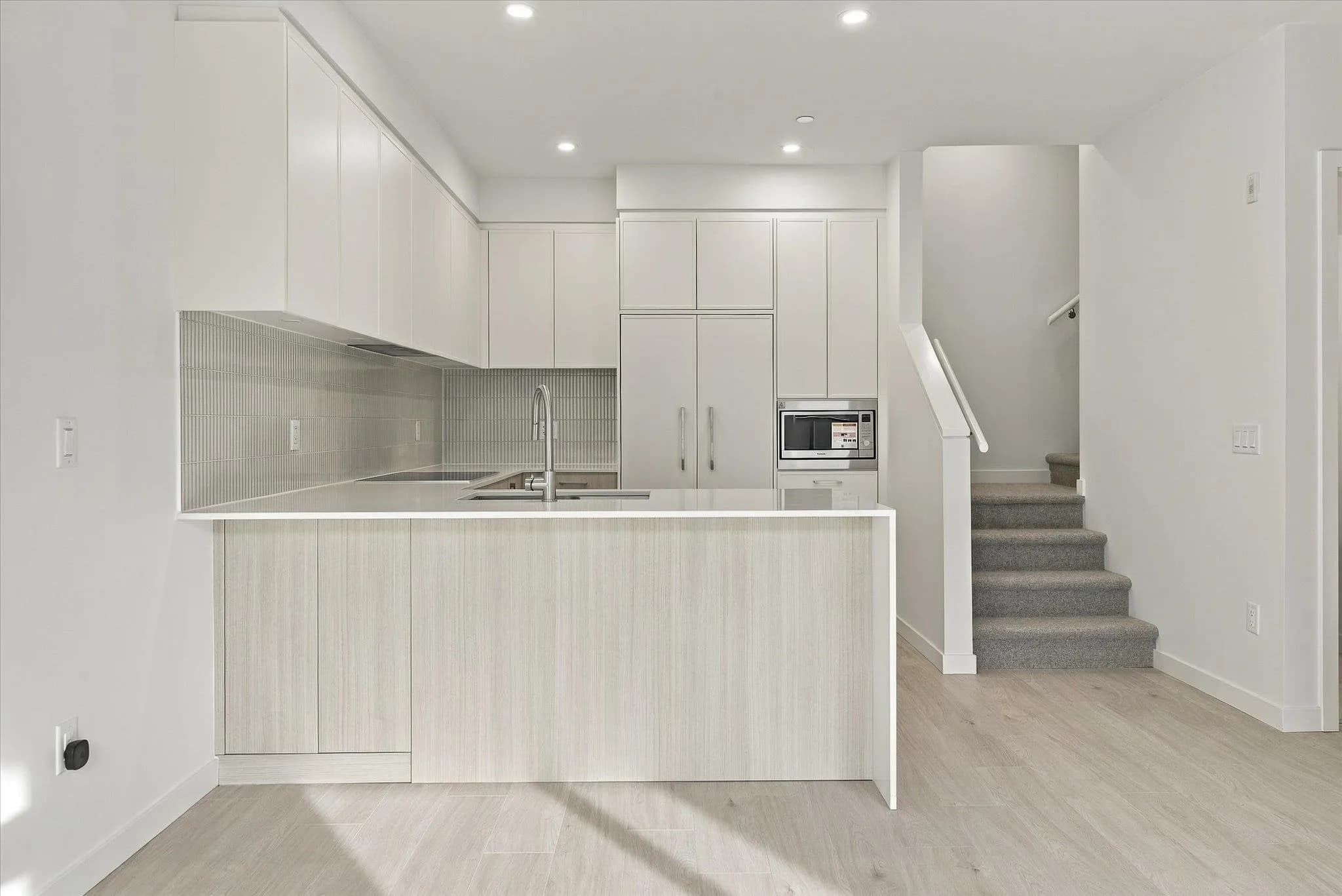 110 954 Lytton Street, North Vancouver, BC V7P 0C4 — image 7
