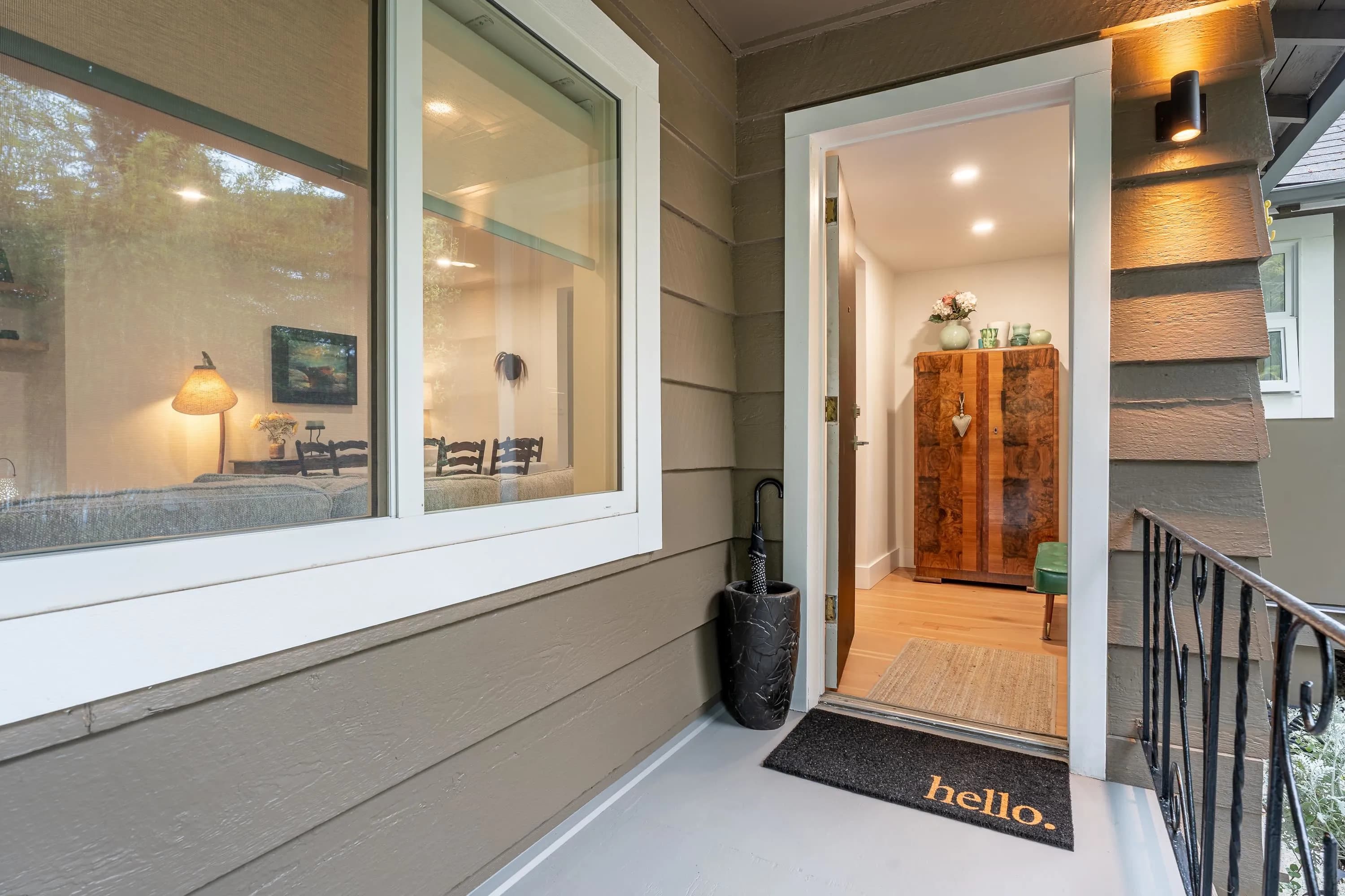 5670 Trident Avenue, Sechelt, BC V7Z 2P4 — image 3
