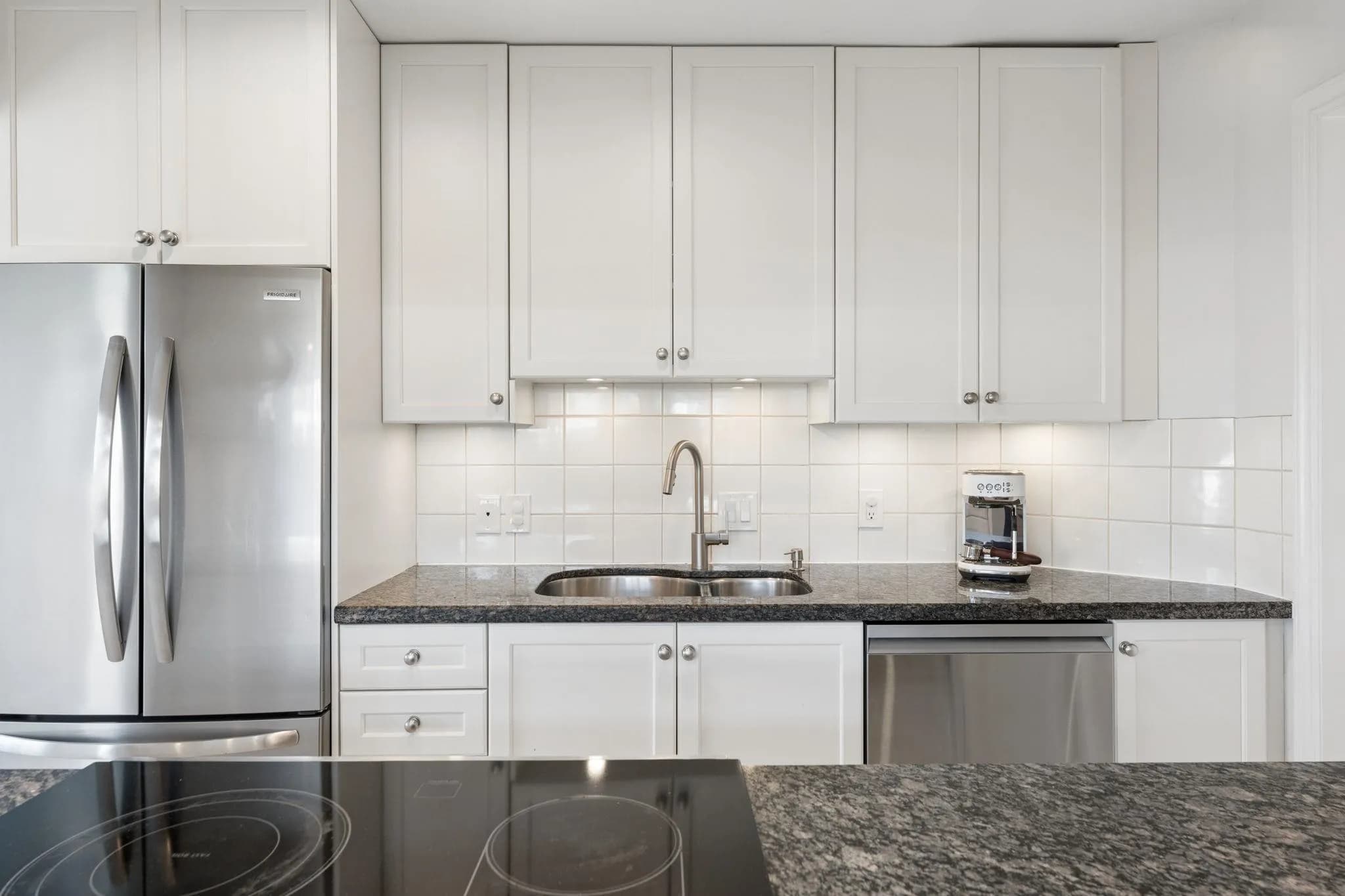 A3 1100 W 6th Avenue, Vancouver, BC V6H 1A4 — image 15