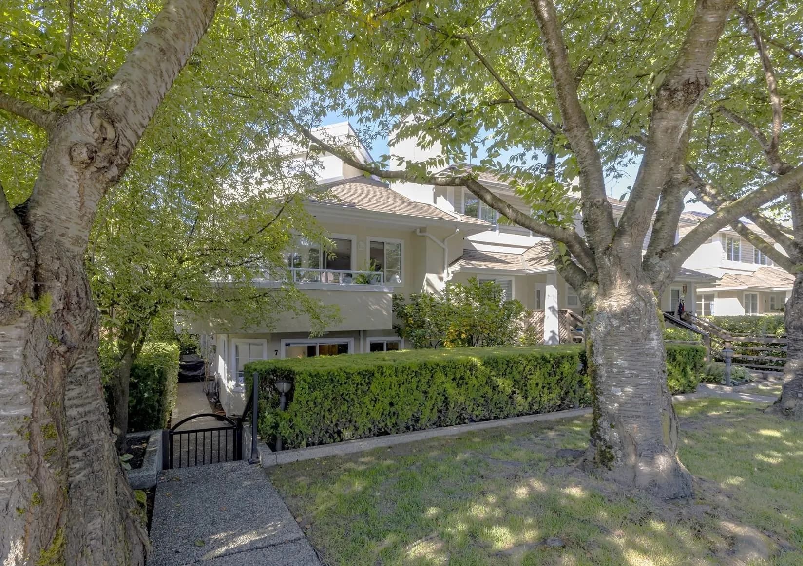 7 249 E 4th Street, North Vancouver, BC V7L 1J1 — image 22