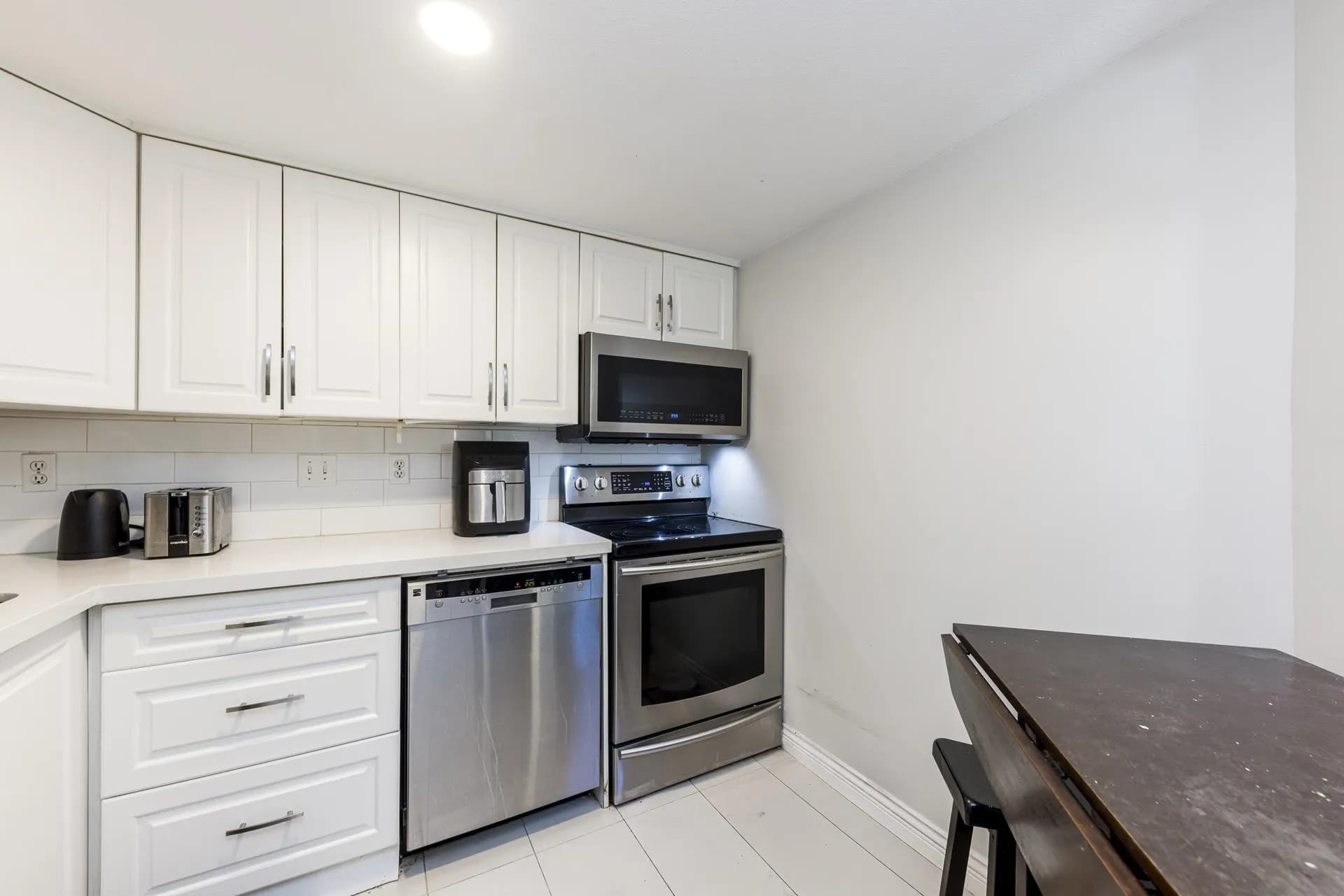 7 249 E 4th Street, North Vancouver, BC V7L 1J1 — image 8