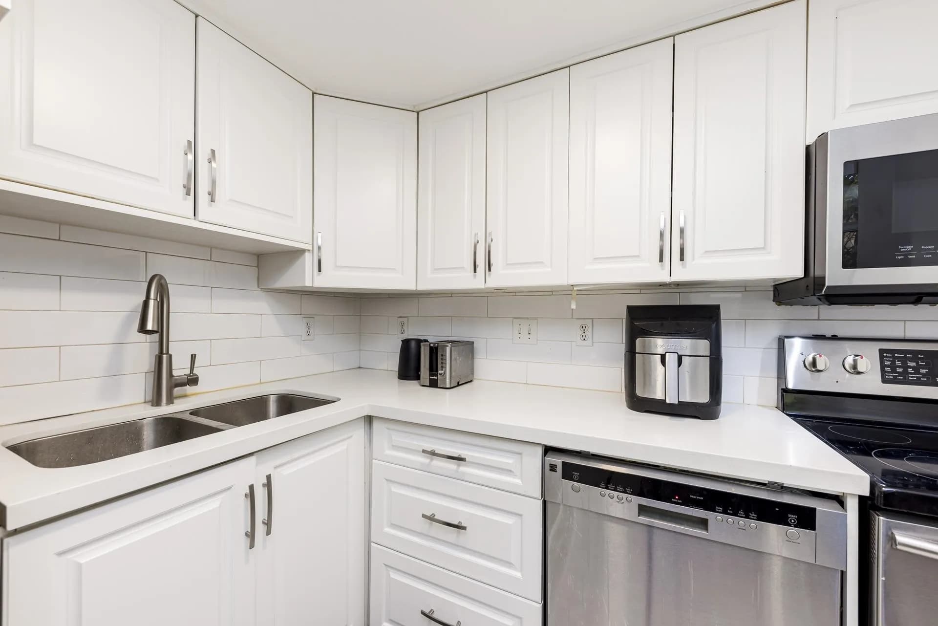 7 249 E 4th Street, North Vancouver, BC V7L 1J1 — image 9
