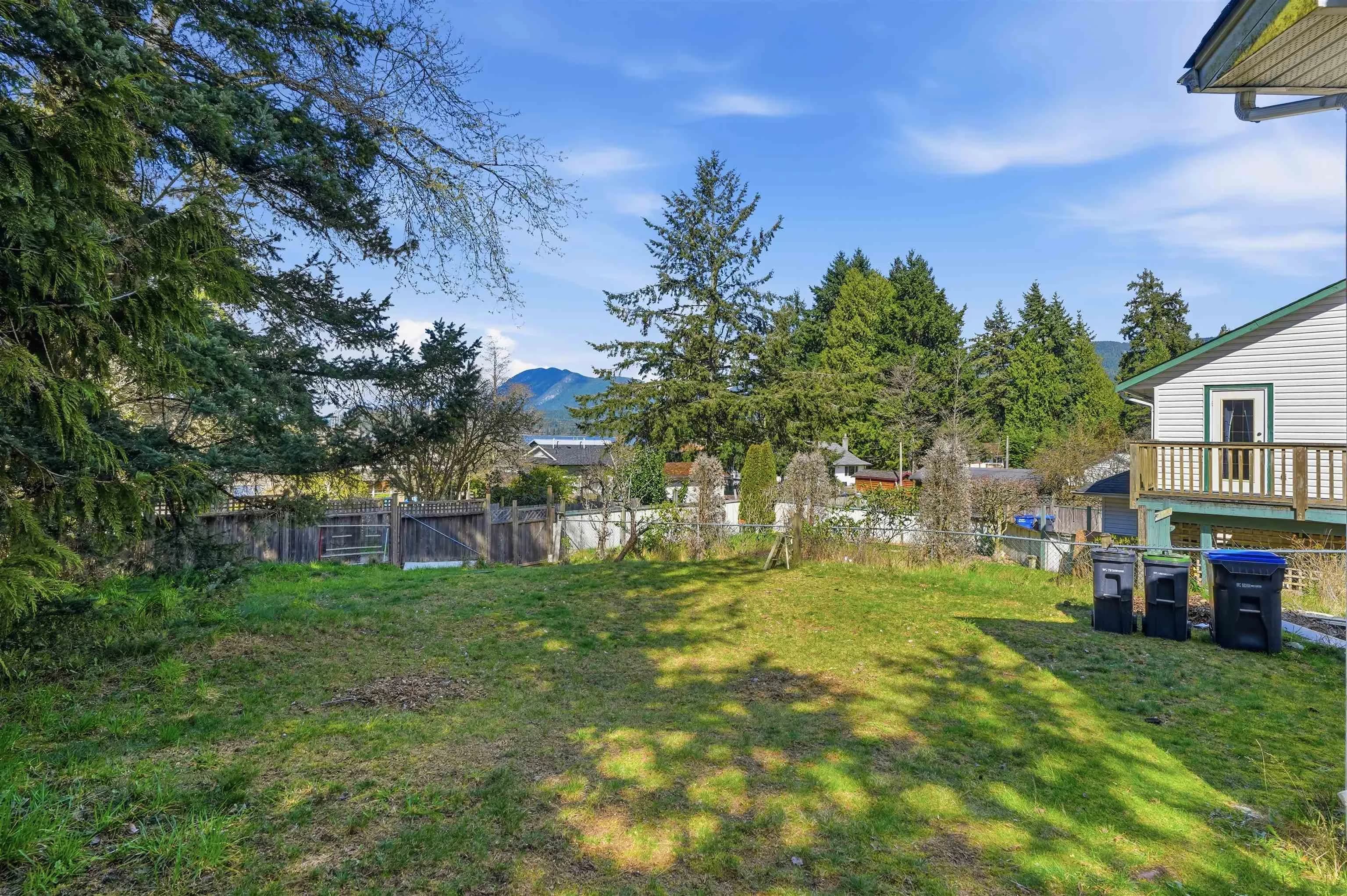 5689 Porpoise Bay Road, Sechelt, BC V0N 1V0 — image 5
