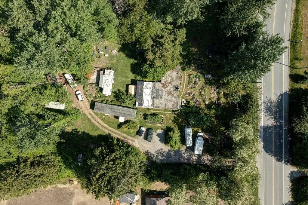 947 North Road, Gibsons, BC V0N 1V7 — image 33