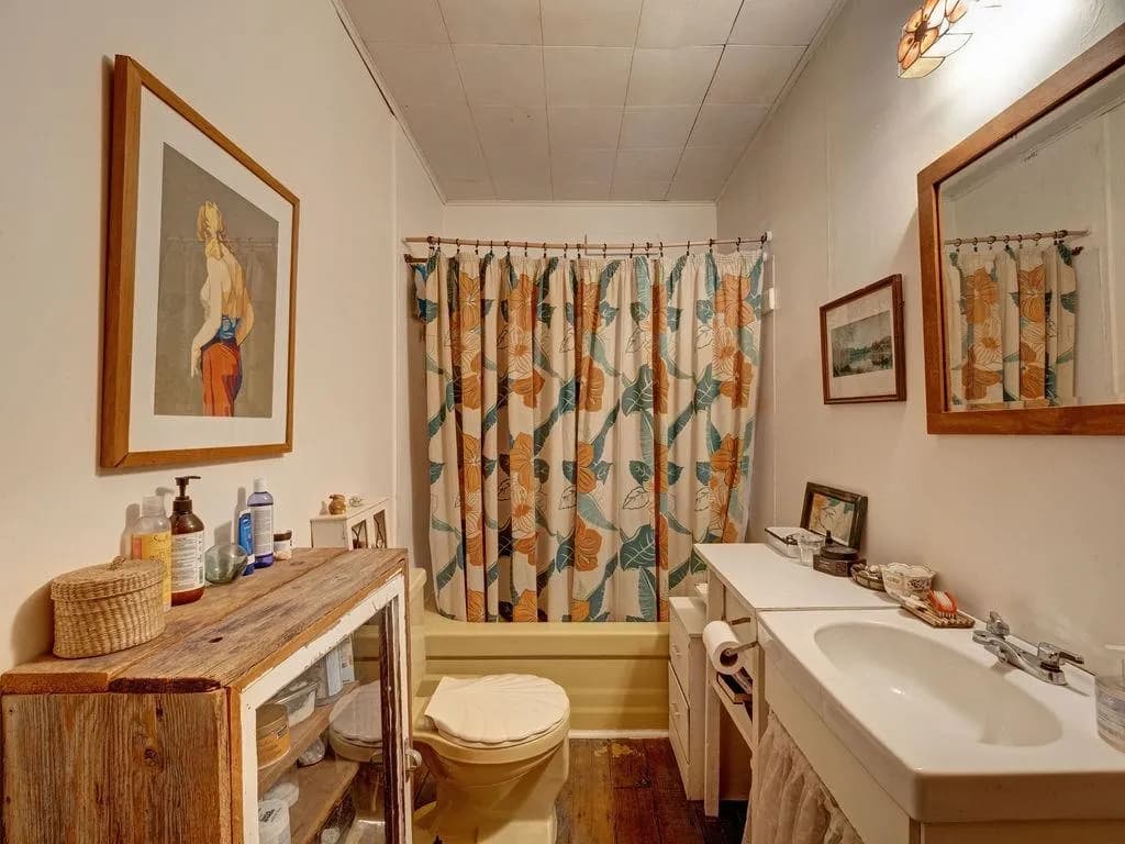 947 North Road, Gibsons, BC V0N 1V7 — image 19