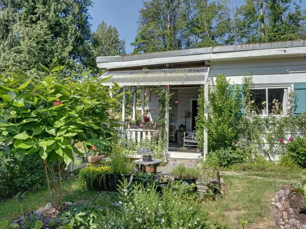 947 North Road, Gibsons, BC V0N 1V7 — image 29