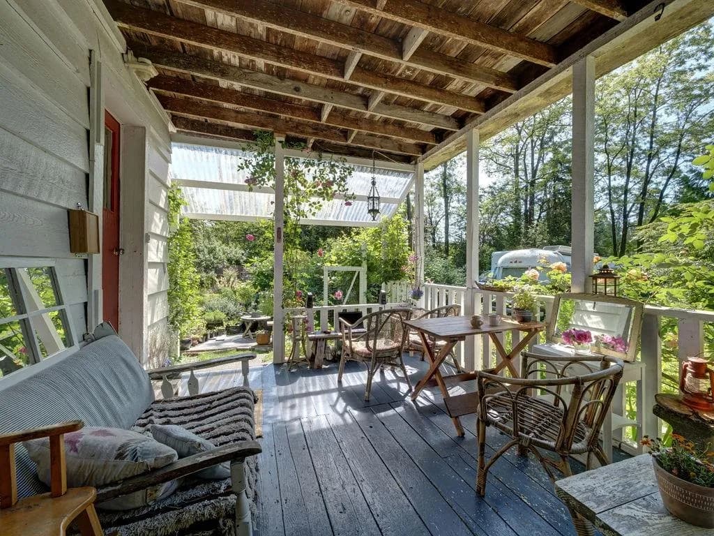 947 North Road, Gibsons, BC V0N 1V7 — image 4