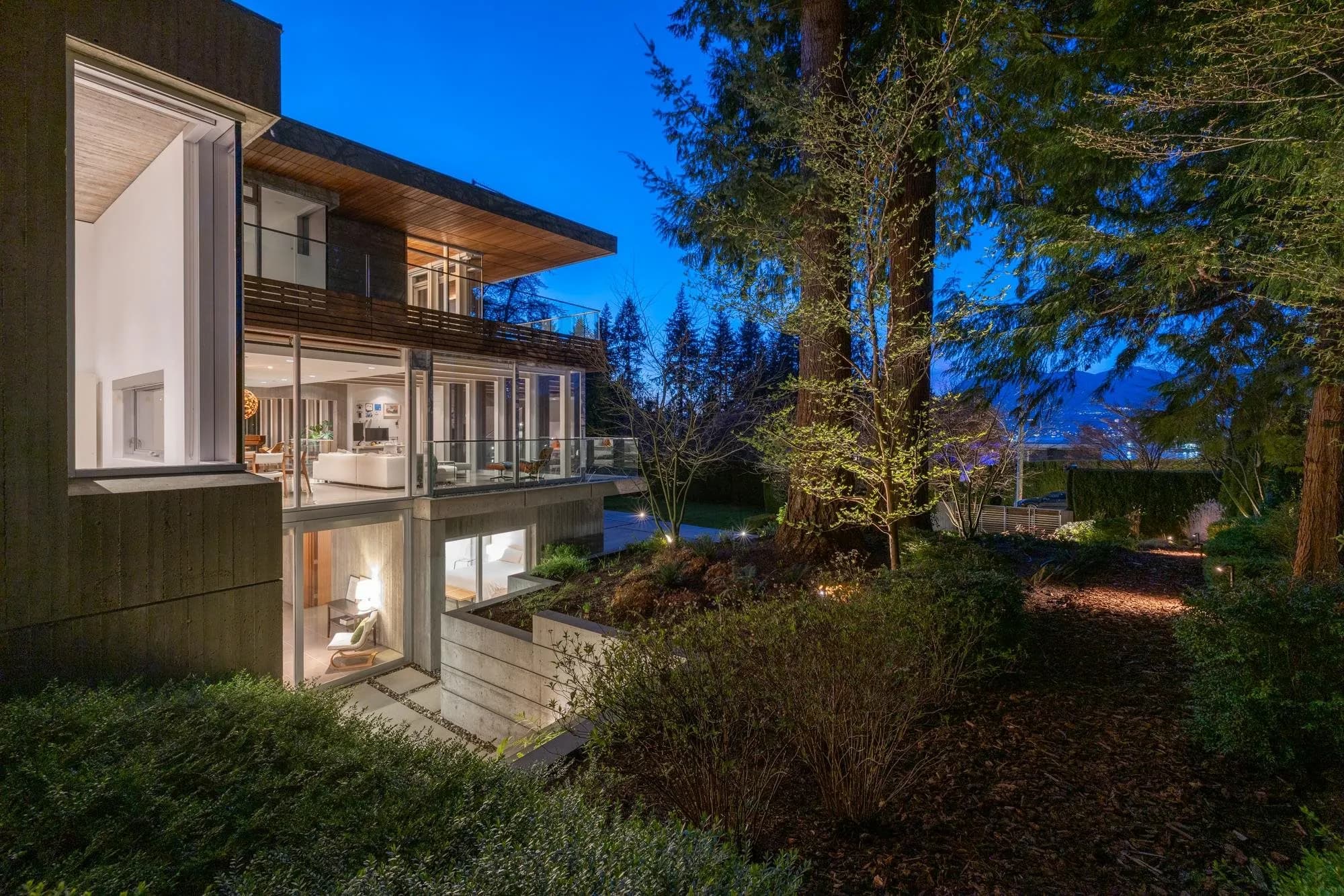 4850 Fannin Avenue, Vancouver, BC V6T 1B2 — image 37