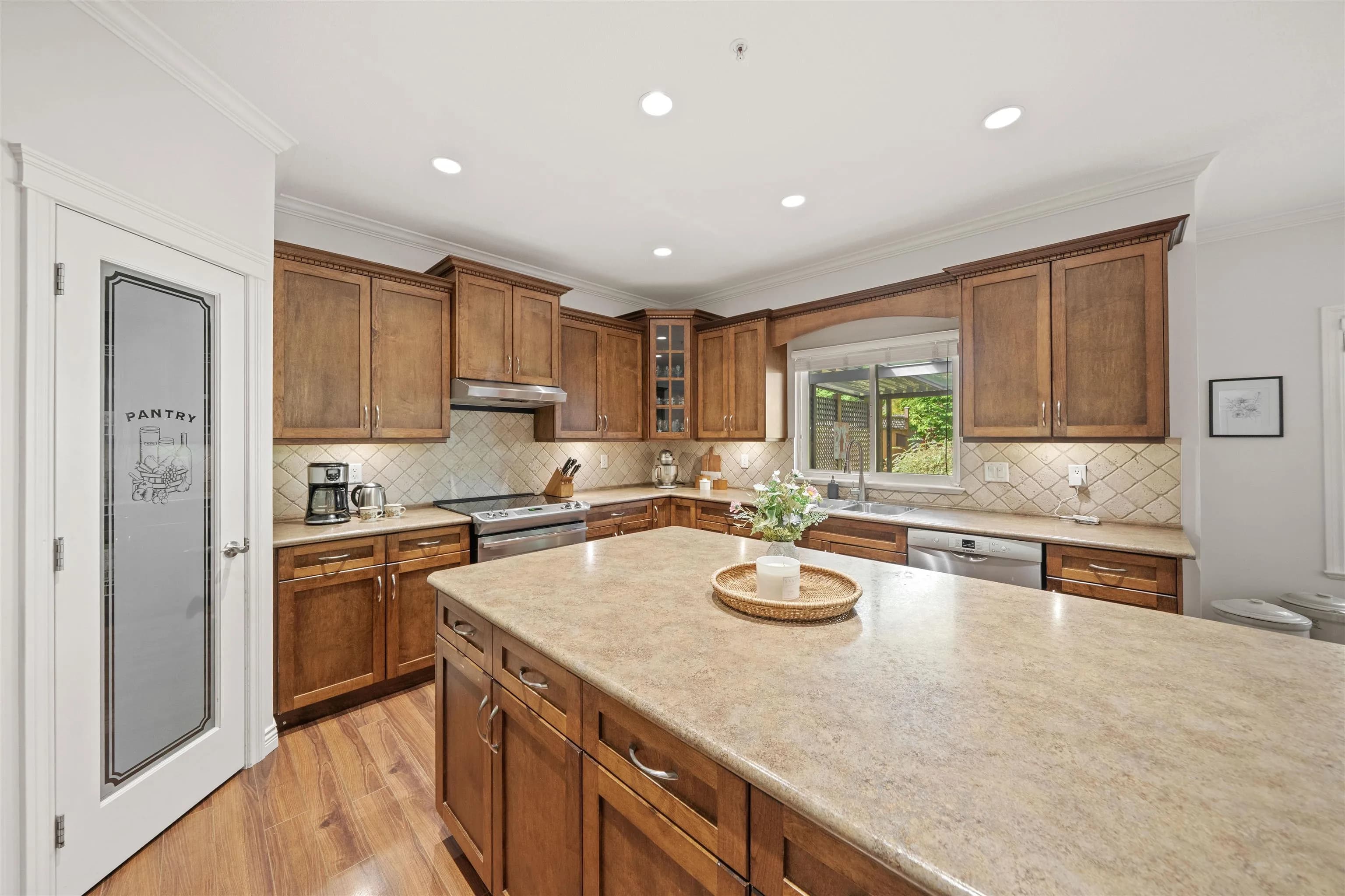 13175 239b Street, Maple Ridge, BC V4R 0A3 — image 9