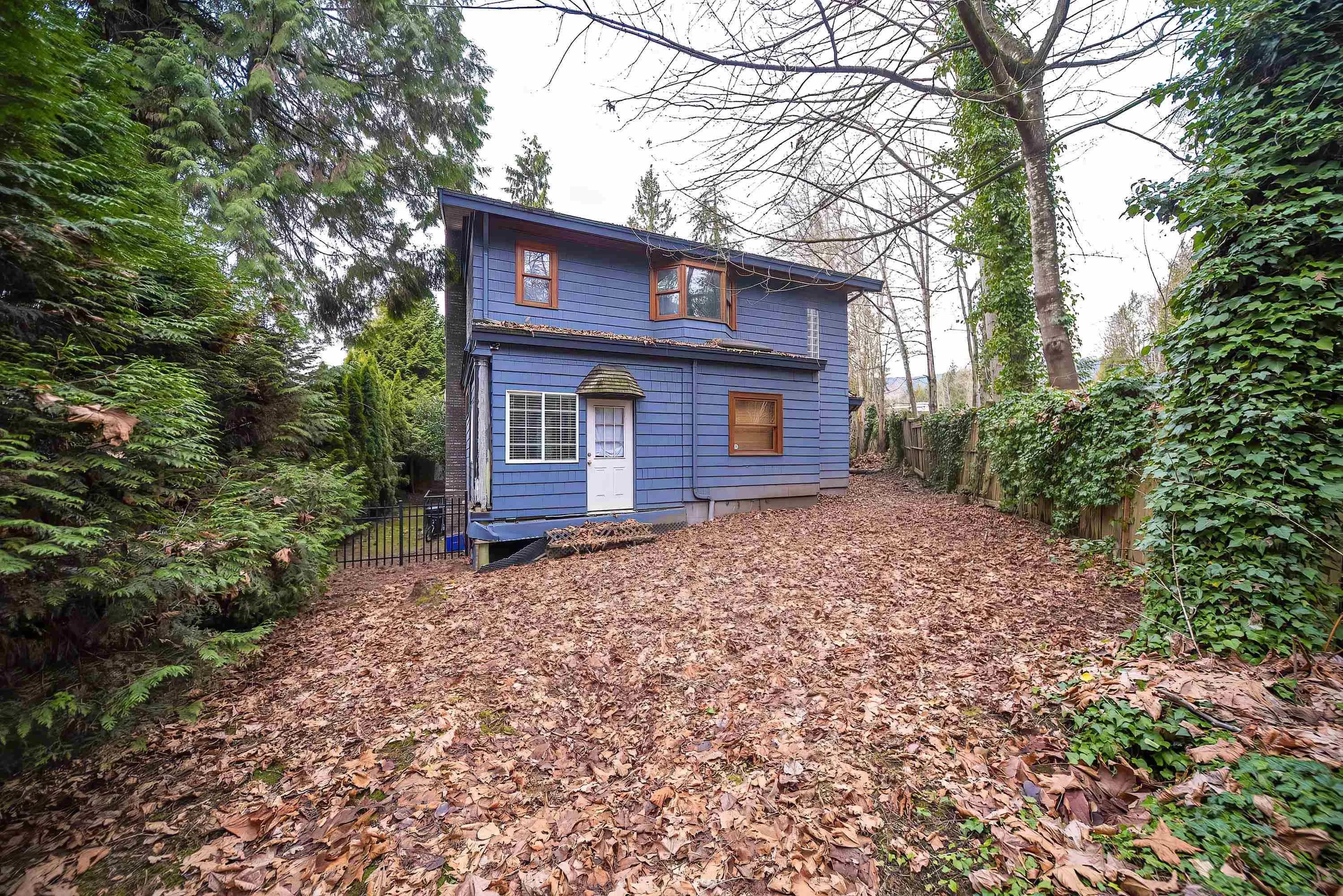992 3rd Street, West Vancouver, BC V7T 2J3 — image 29