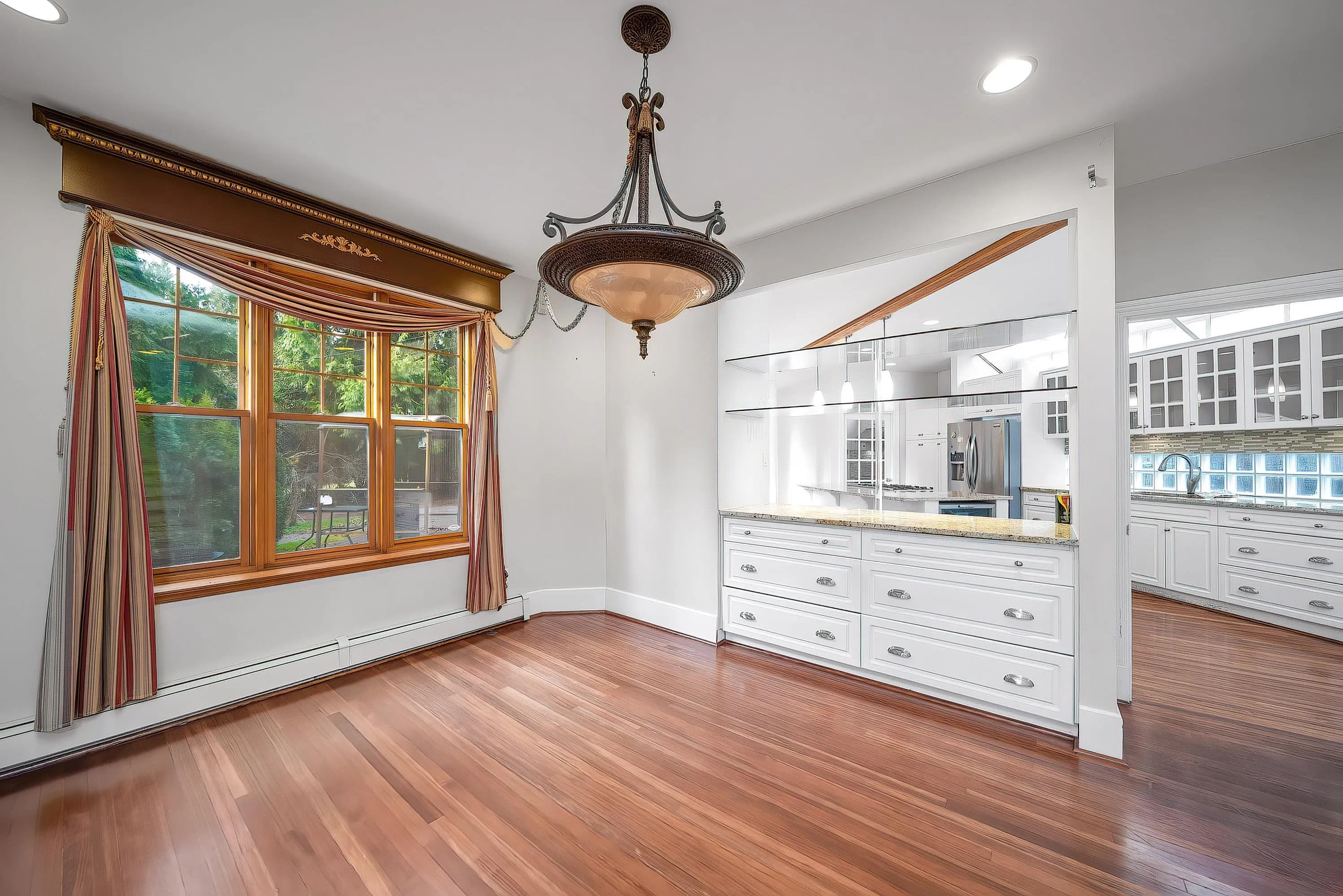 992 3rd Street, West Vancouver, BC V7T 2J3 — image 12