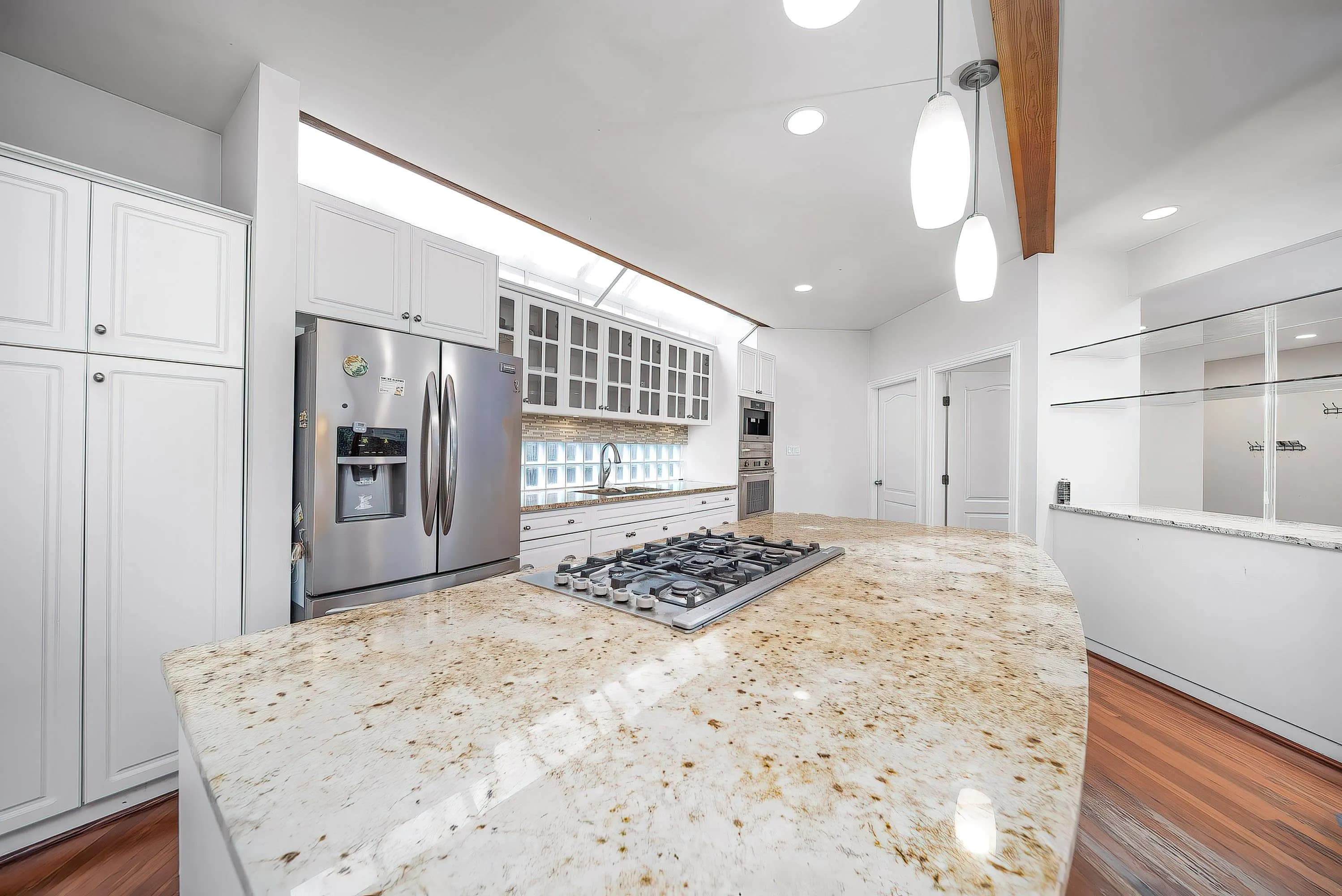 992 3rd Street, West Vancouver, BC V7T 2J3 — image 14