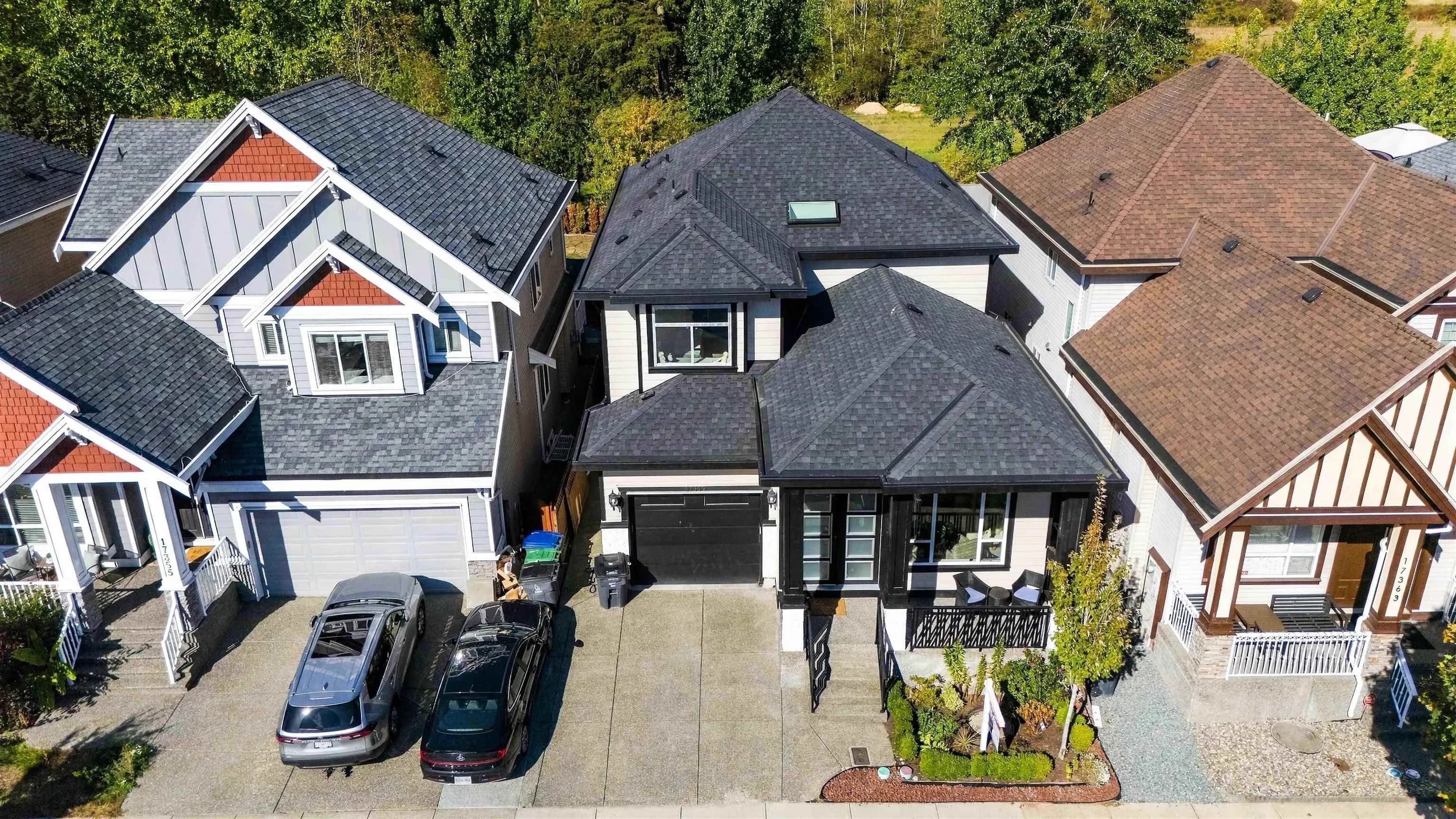 17359 64a Avenue, Surrey, BC V3S 2H8 — image 3