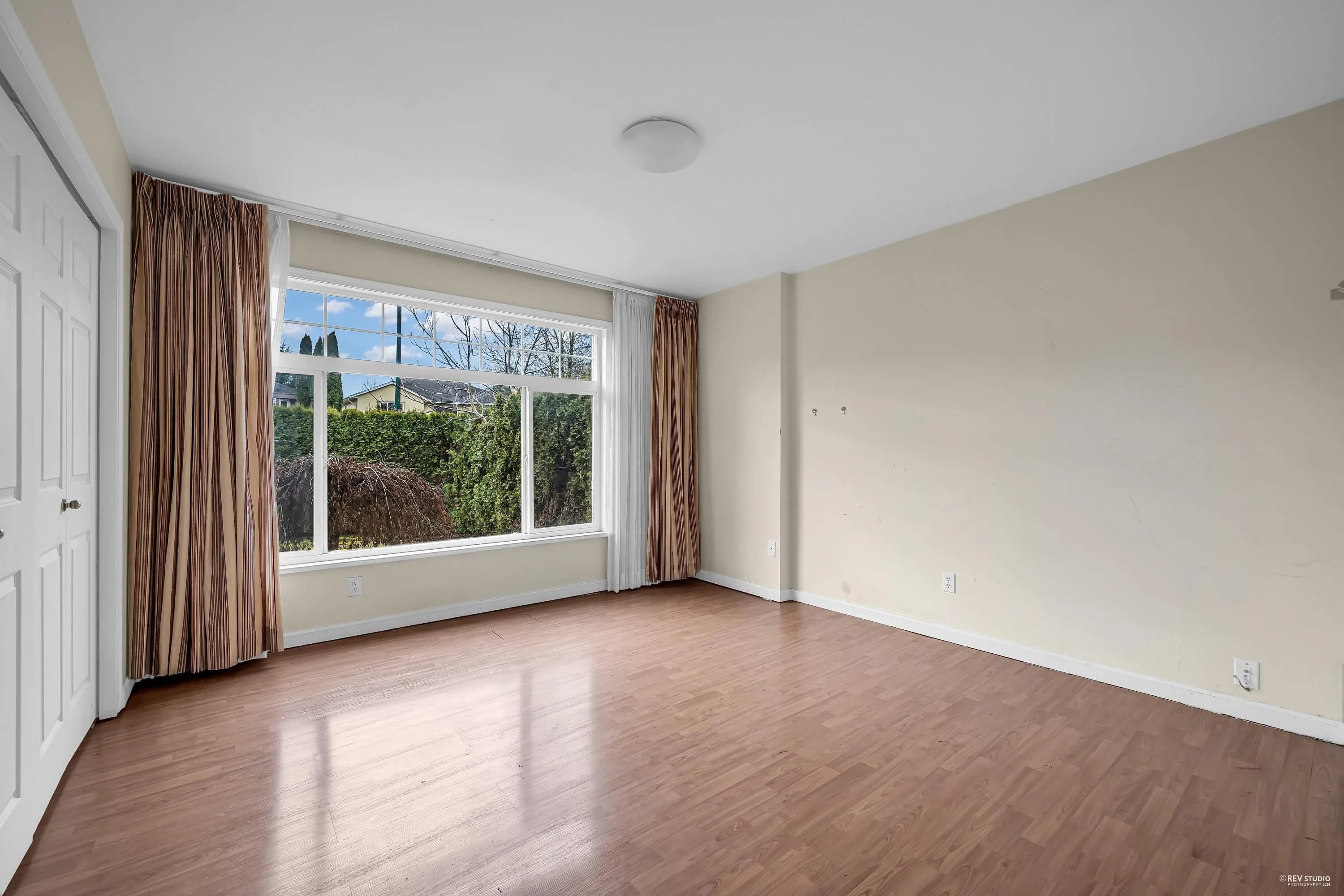 1945 W 44th Avenue, Vancouver, BC V6M 2E8 — image 12