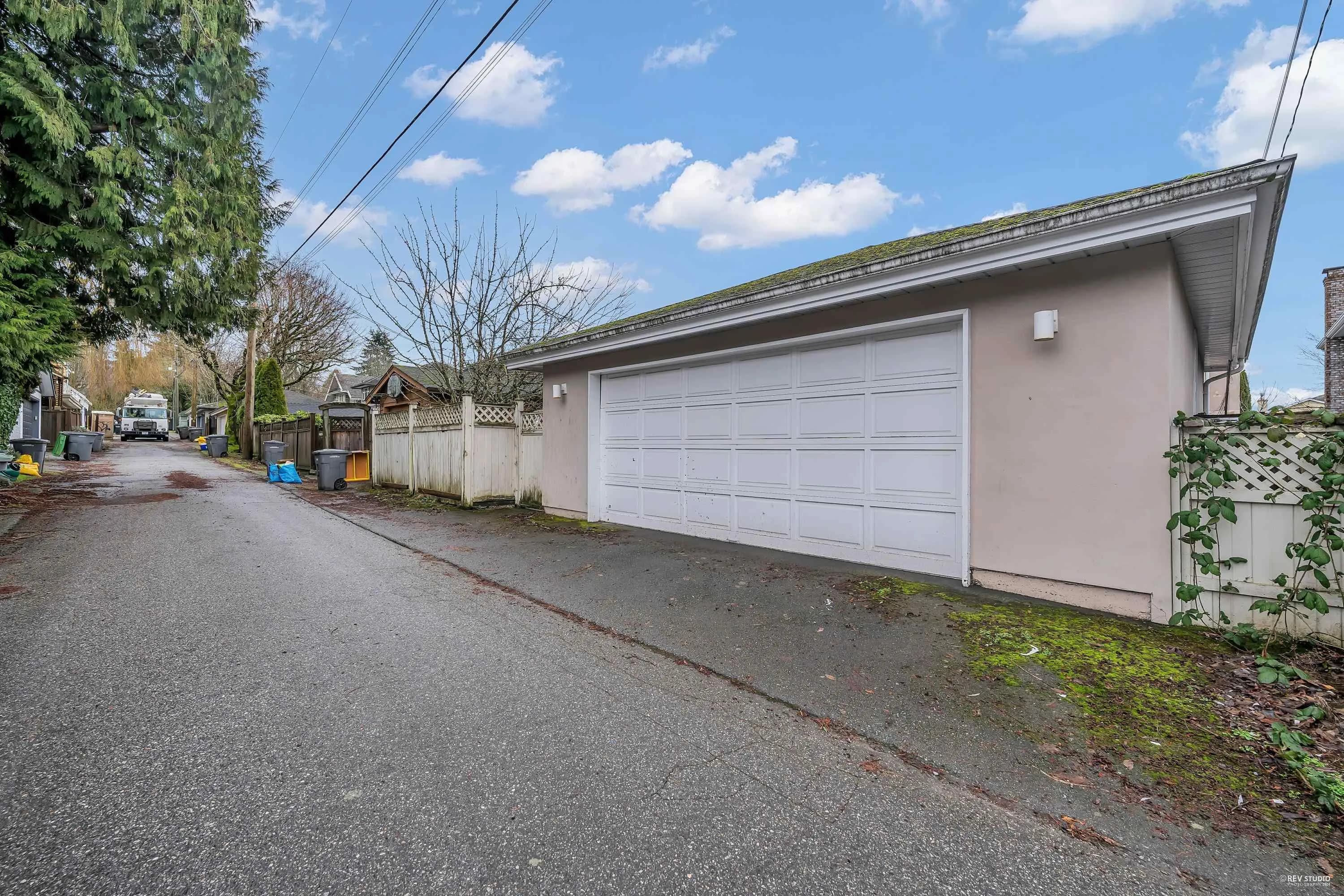 1945 W 44th Avenue, Vancouver, BC V6M 2E8 — image 30
