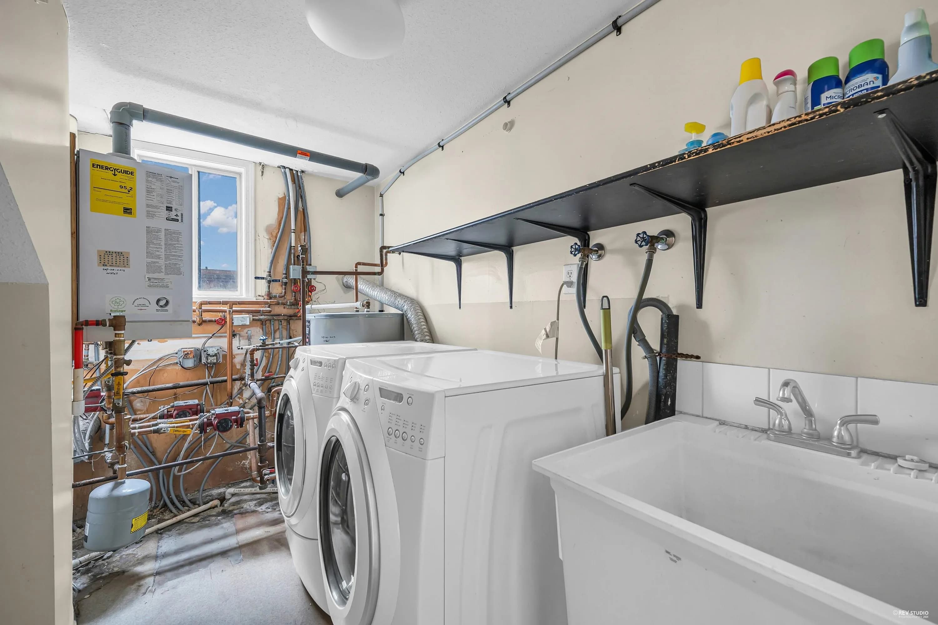 1945 W 44th Avenue, Vancouver, BC V6M 2E8 — image 27