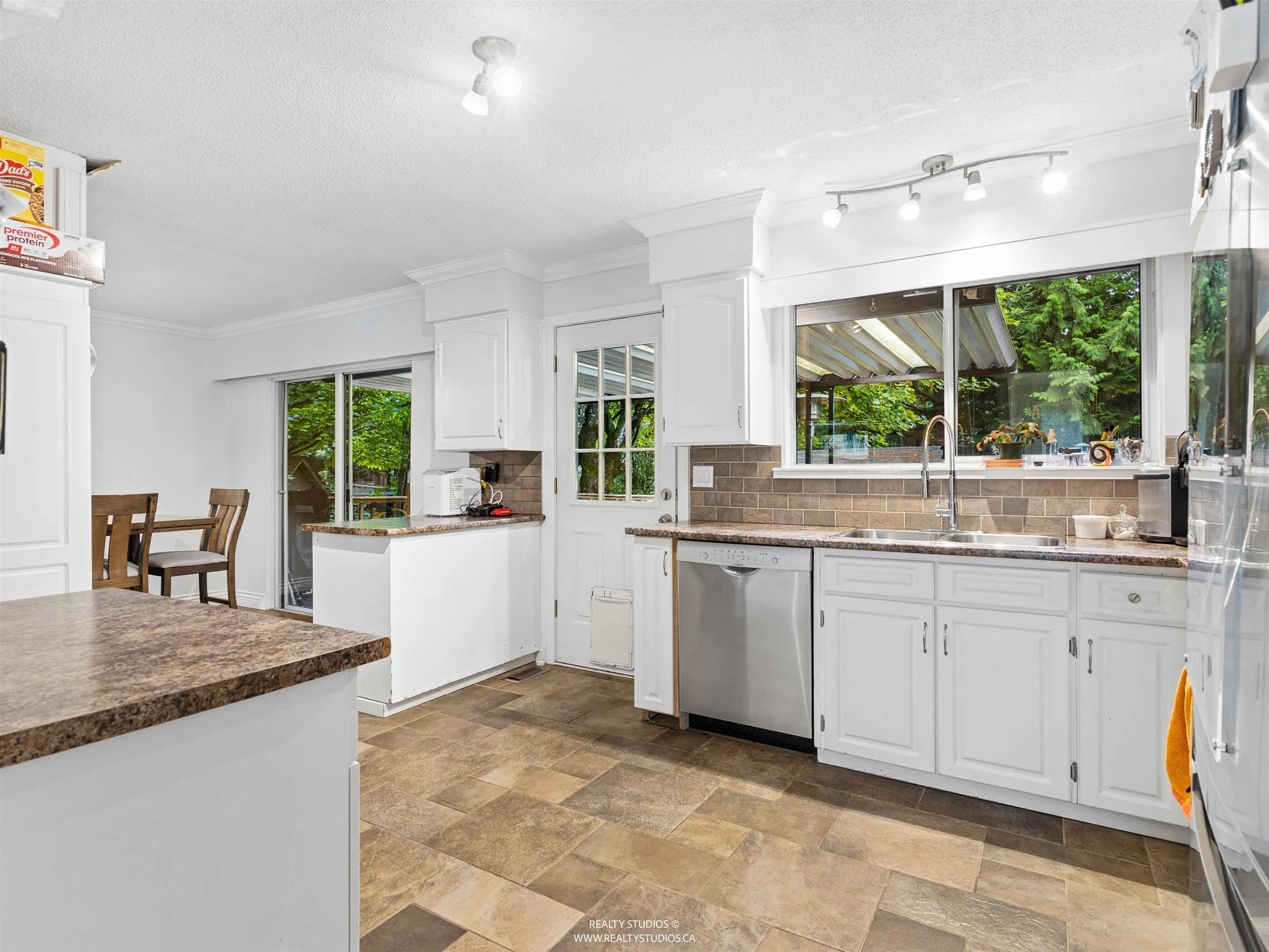 21796 Donovan Avenue, Maple Ridge, BC V2X 3A7 — image 5