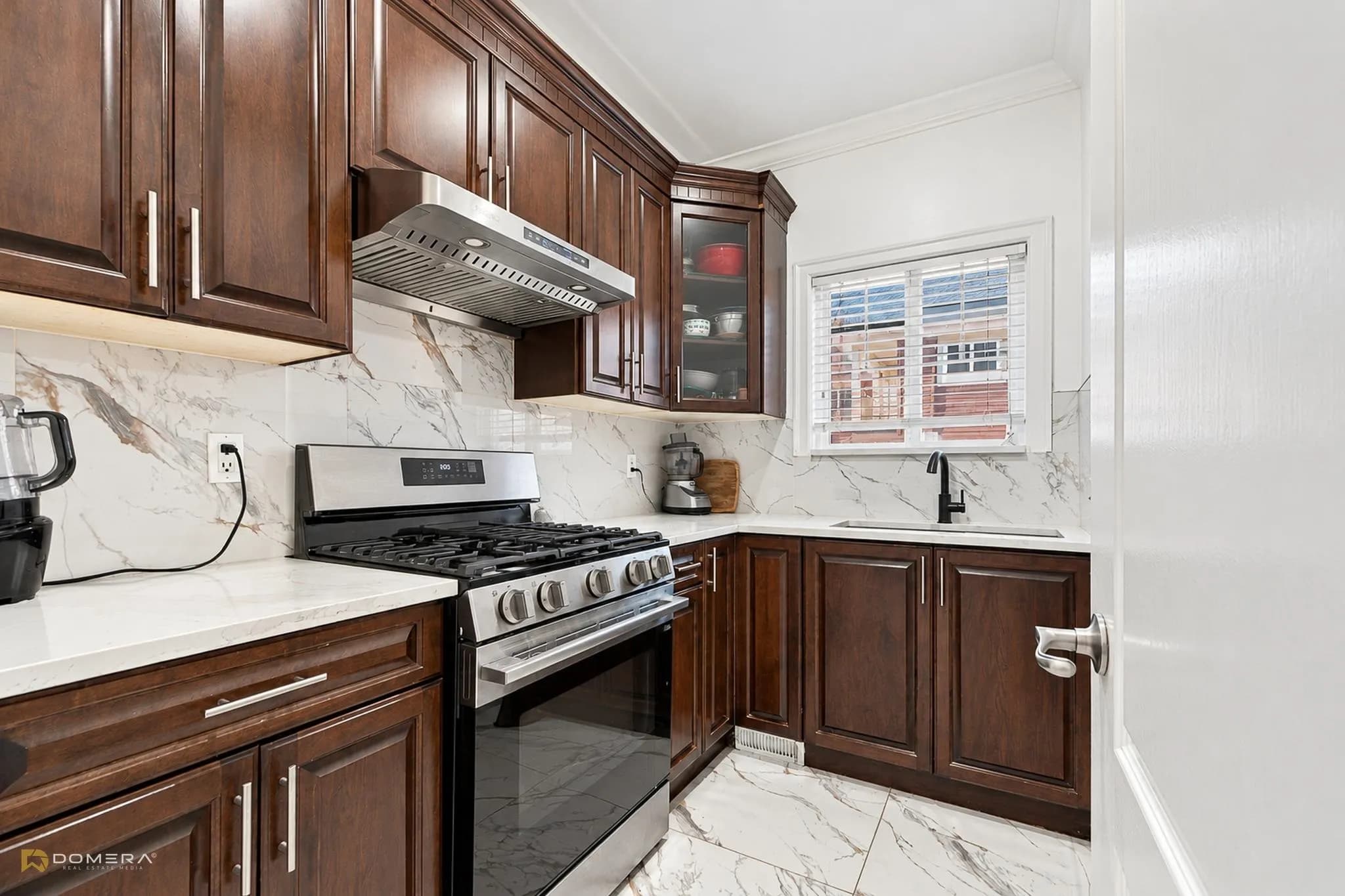12788 105a Avenue, Surrey, BC V3V 0A6 — image 8