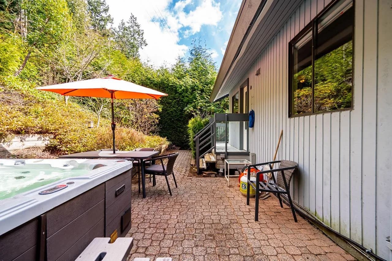 4643 Port View Place, West Vancouver, BC V7S 3A4 — image 32