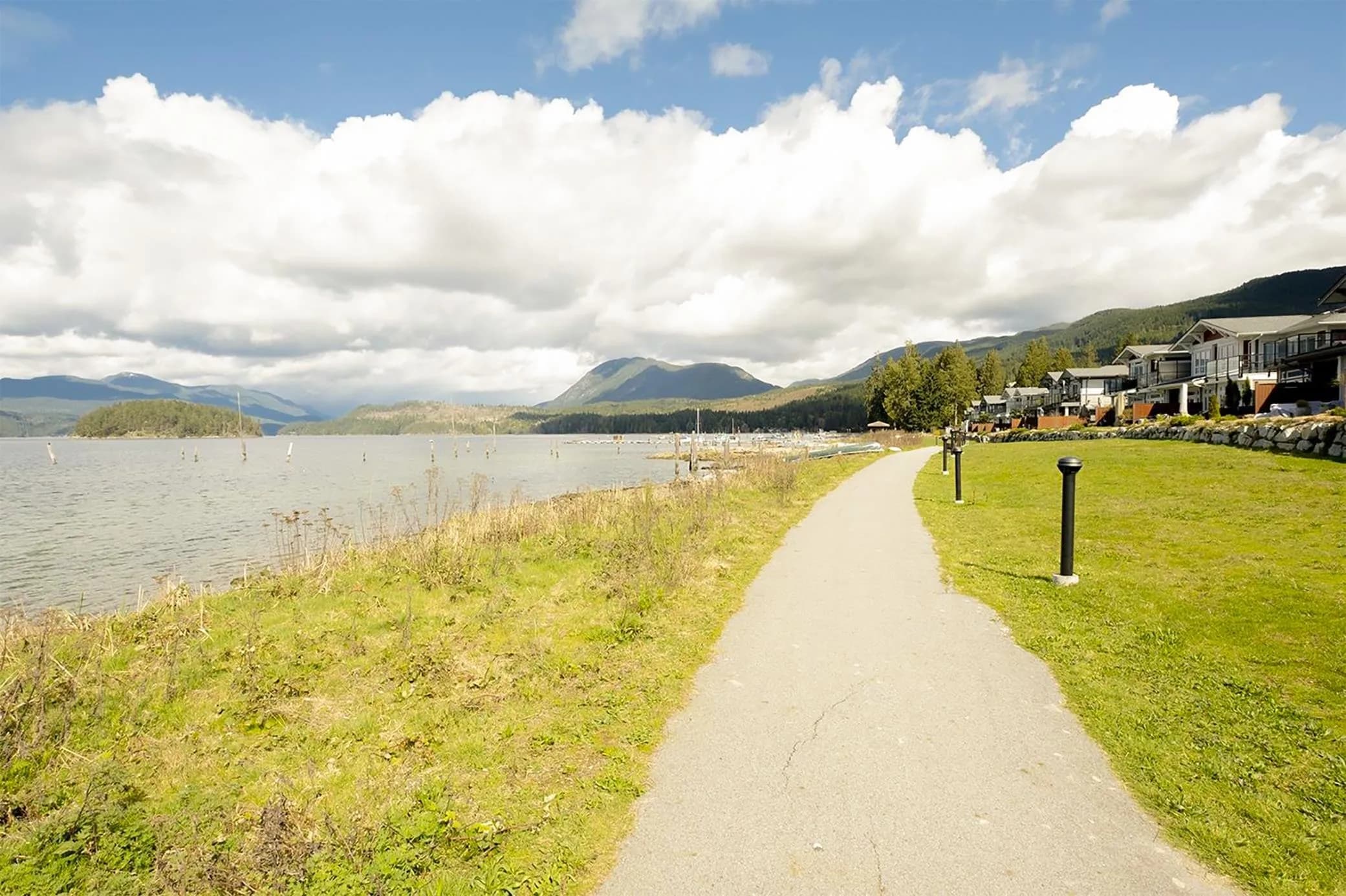 5902 Beachgate Lane, Sechelt, BC V7Z 0S3 — image 32