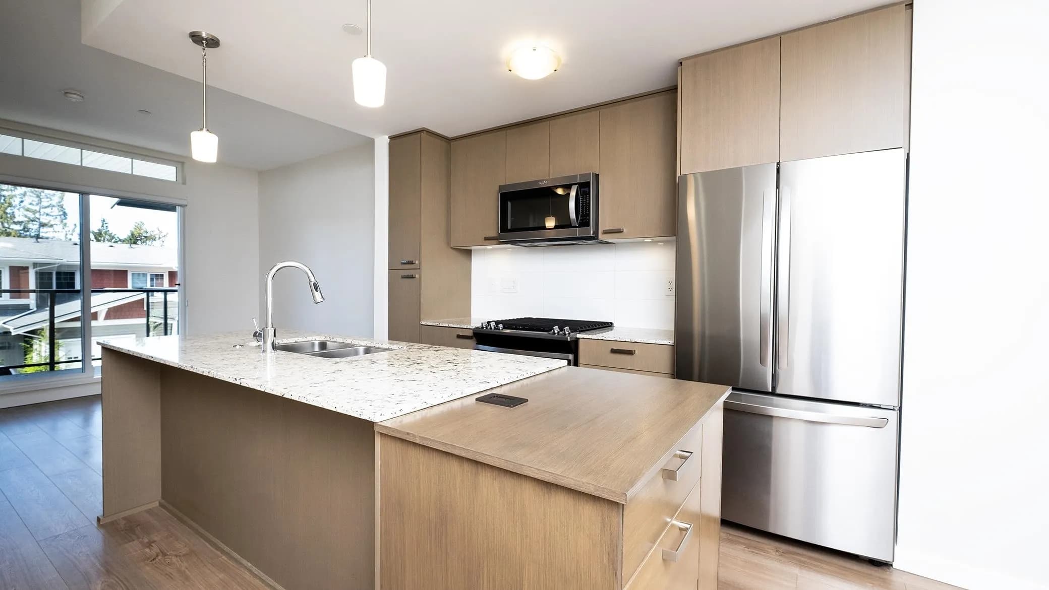5902 Beachgate Lane, Sechelt, BC V7Z 0S3 — image 3