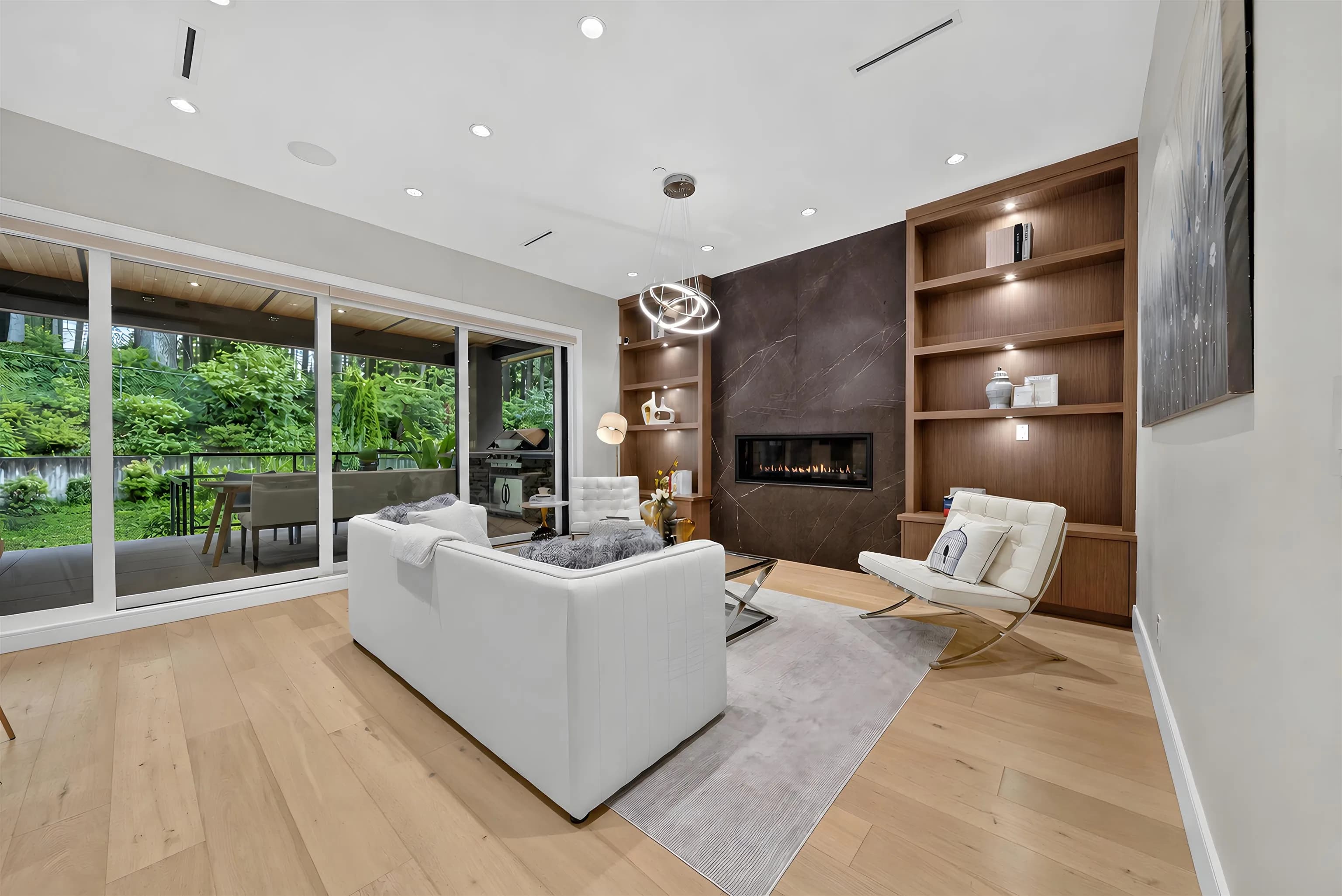 31 Glenmore Drive, West Vancouver, BC V7S 1A5 — image 2