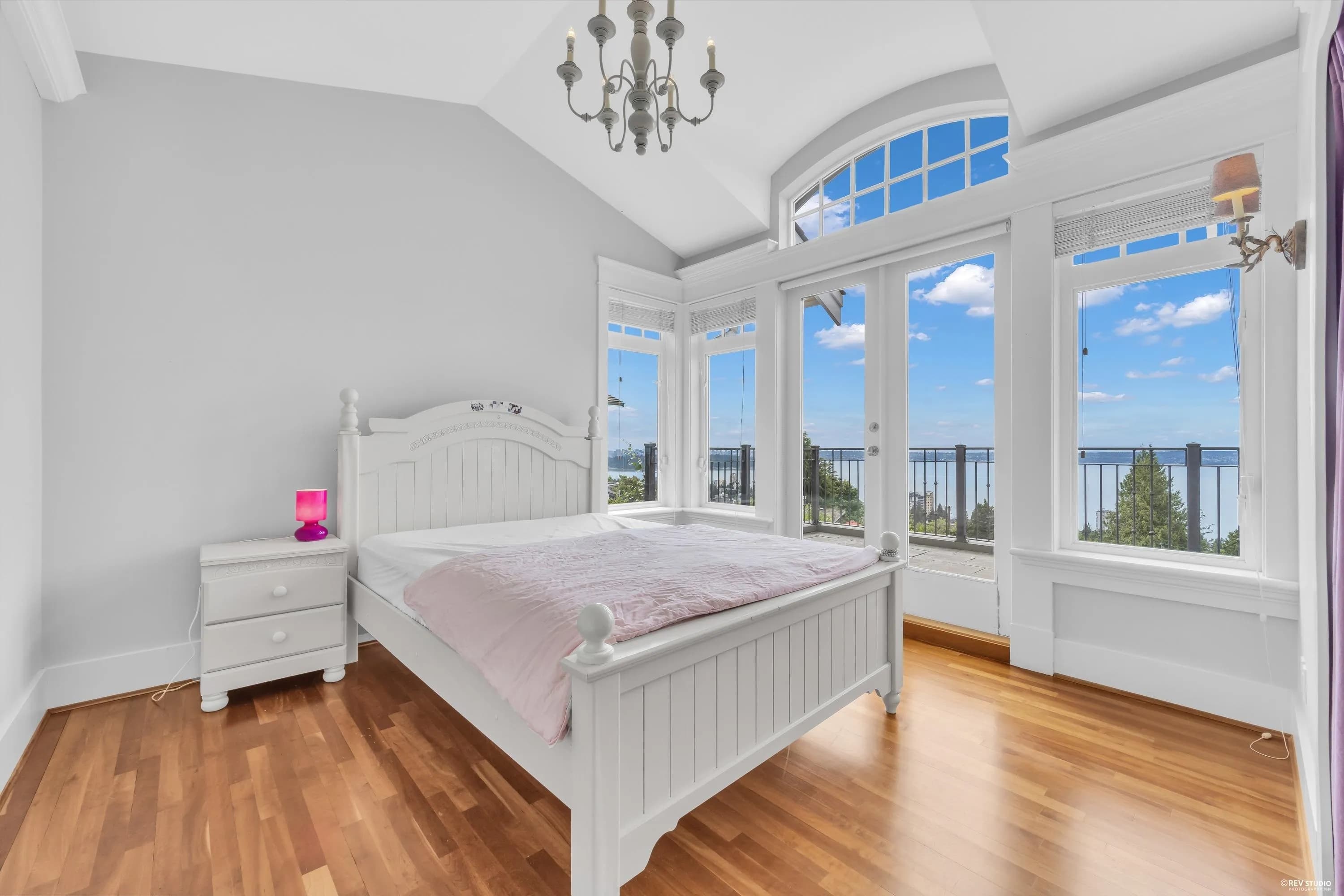 2340 Orchard Lane, West Vancouver, BC V7V 4X6 — image 23